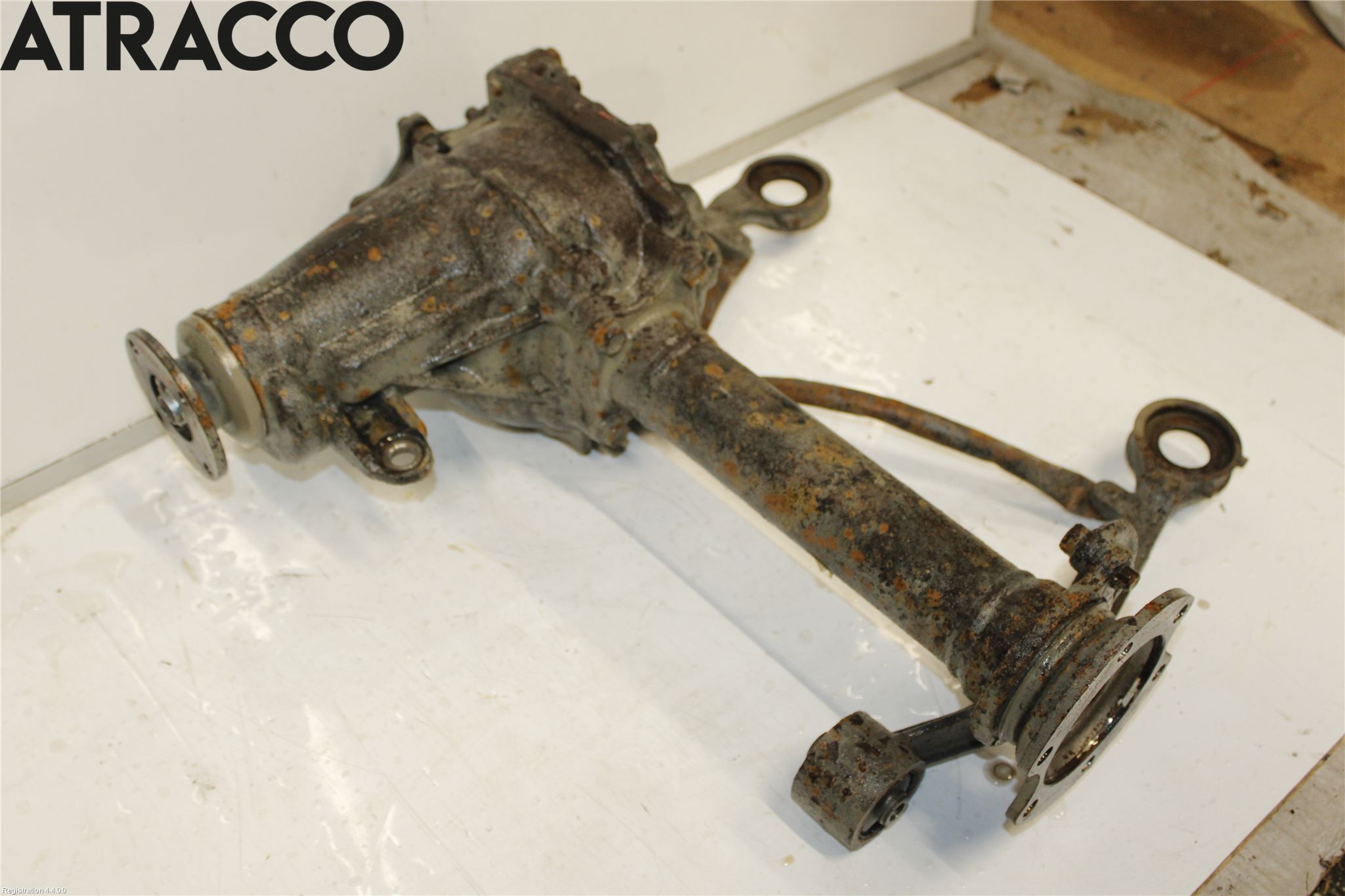 Toyota HI-ACE 95-05 Kardang Foran