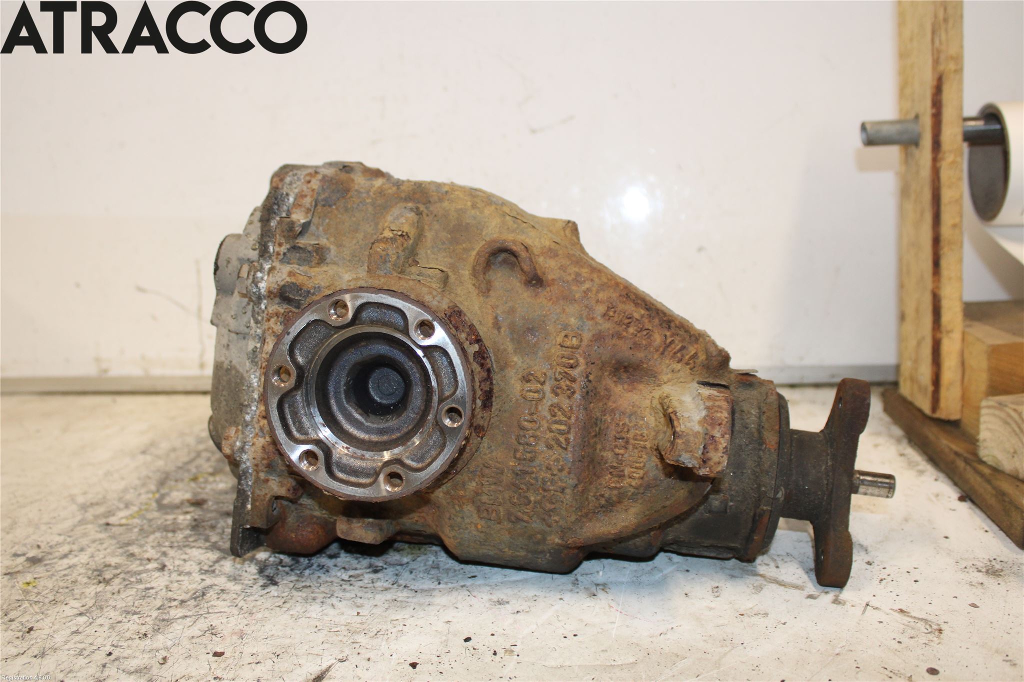 BMW 3 E90/91 SED/TOU 05-12 Bakaksel Kardang Bak -Diff