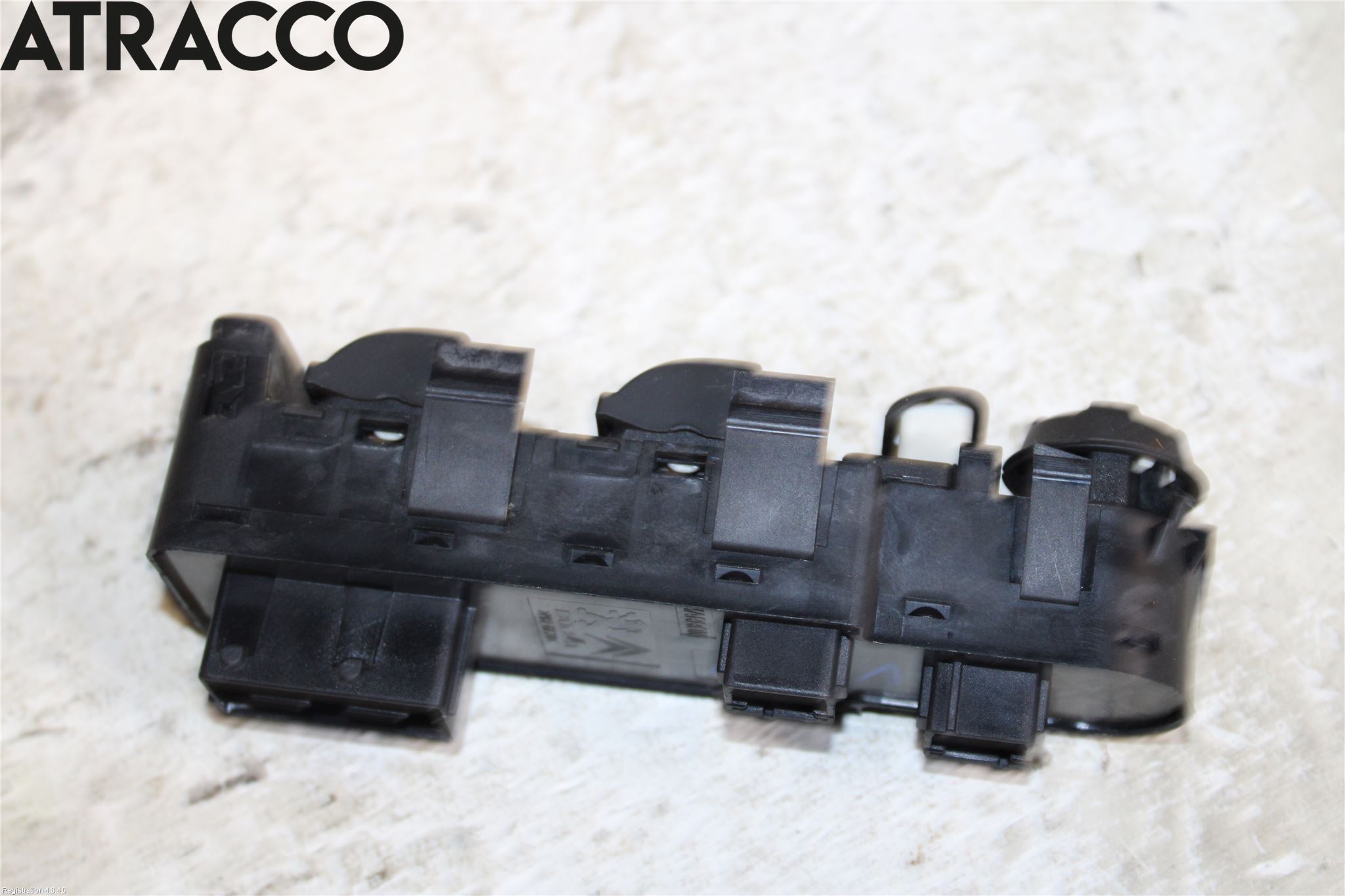 Peugeot 5008 10-16 Bryter Vindusheis