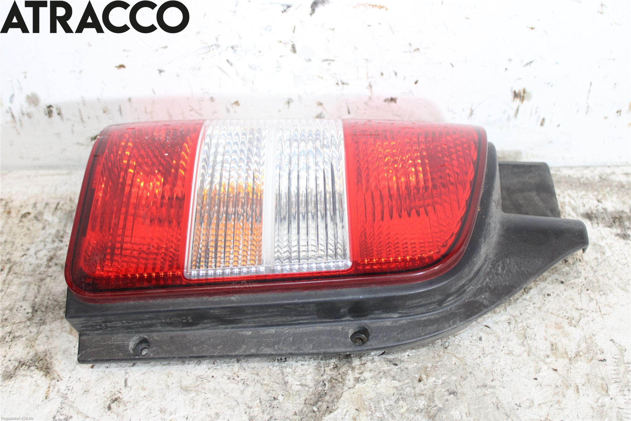 Volkswagen VW TRANSP/CARAVELLE (T5) 04-15 Baklykt Venstre