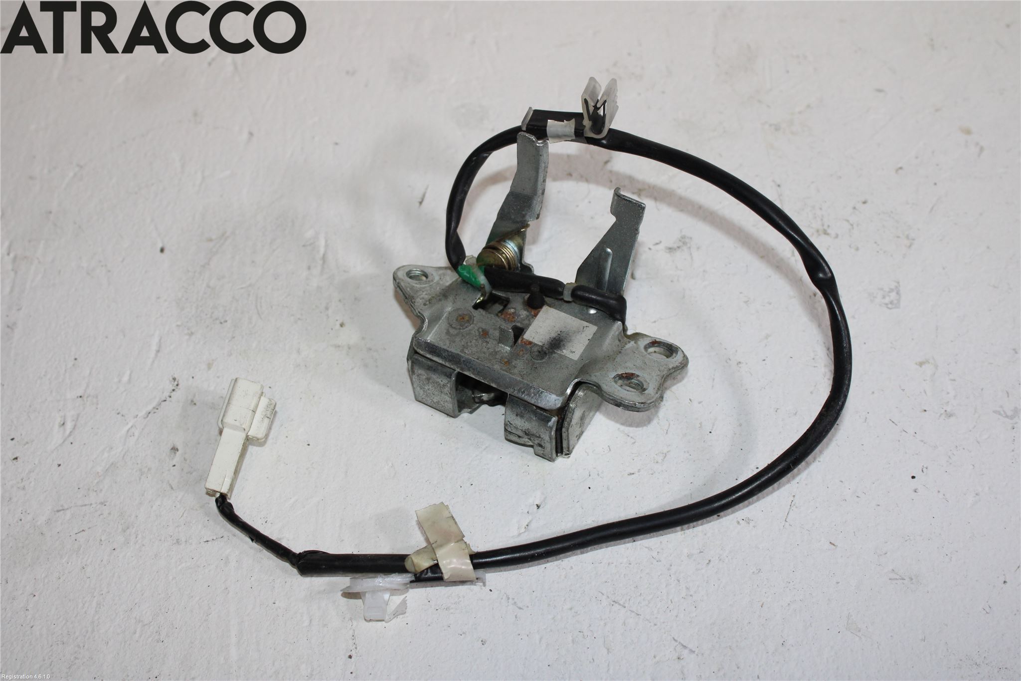 Toyota YARIS P1 03-05 Bakluke-Lokk Låsekasse