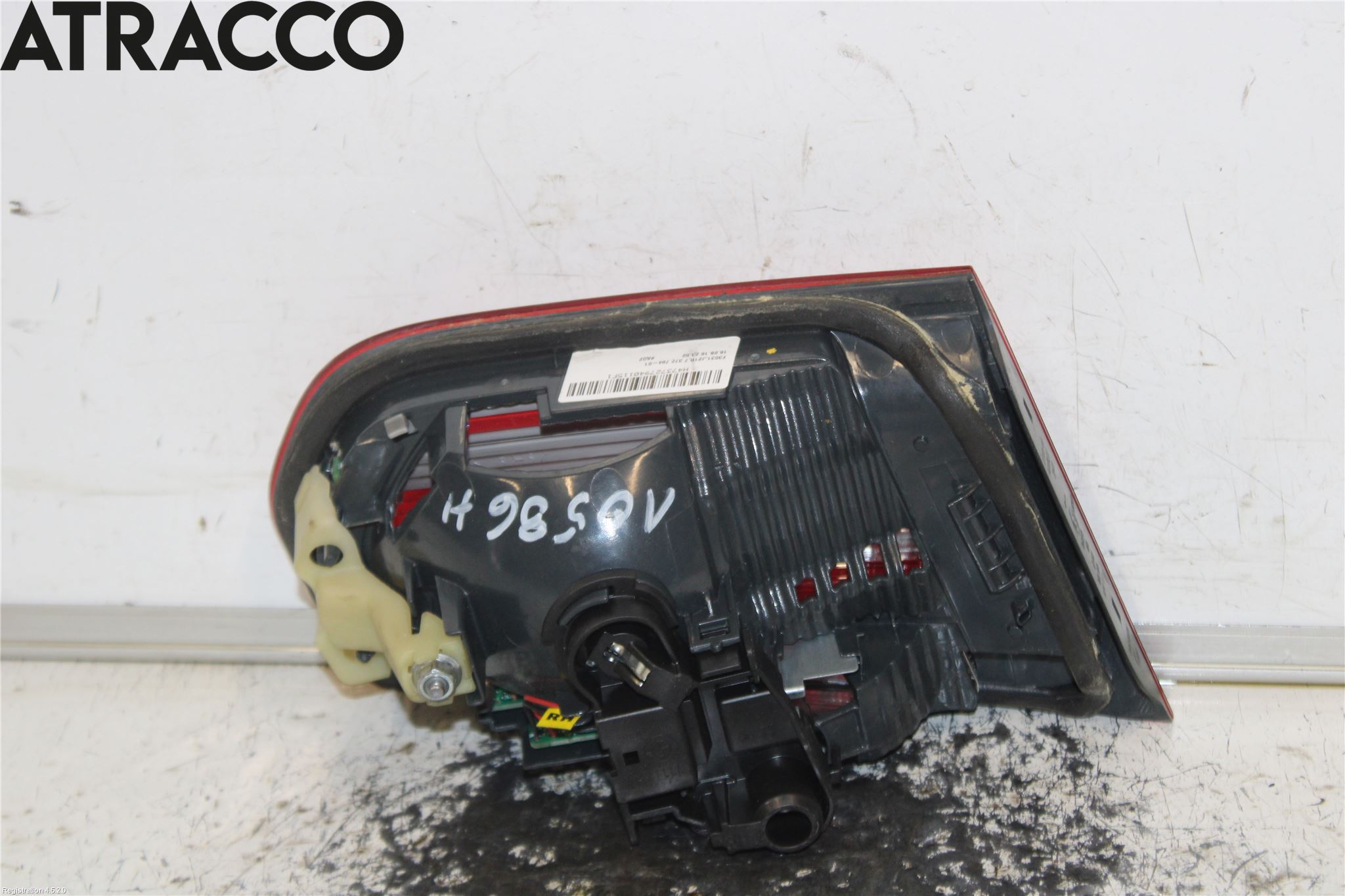 BMW 3 F30/F31/F80 12-19 Baklykt Høyre  På Luke(Indre)