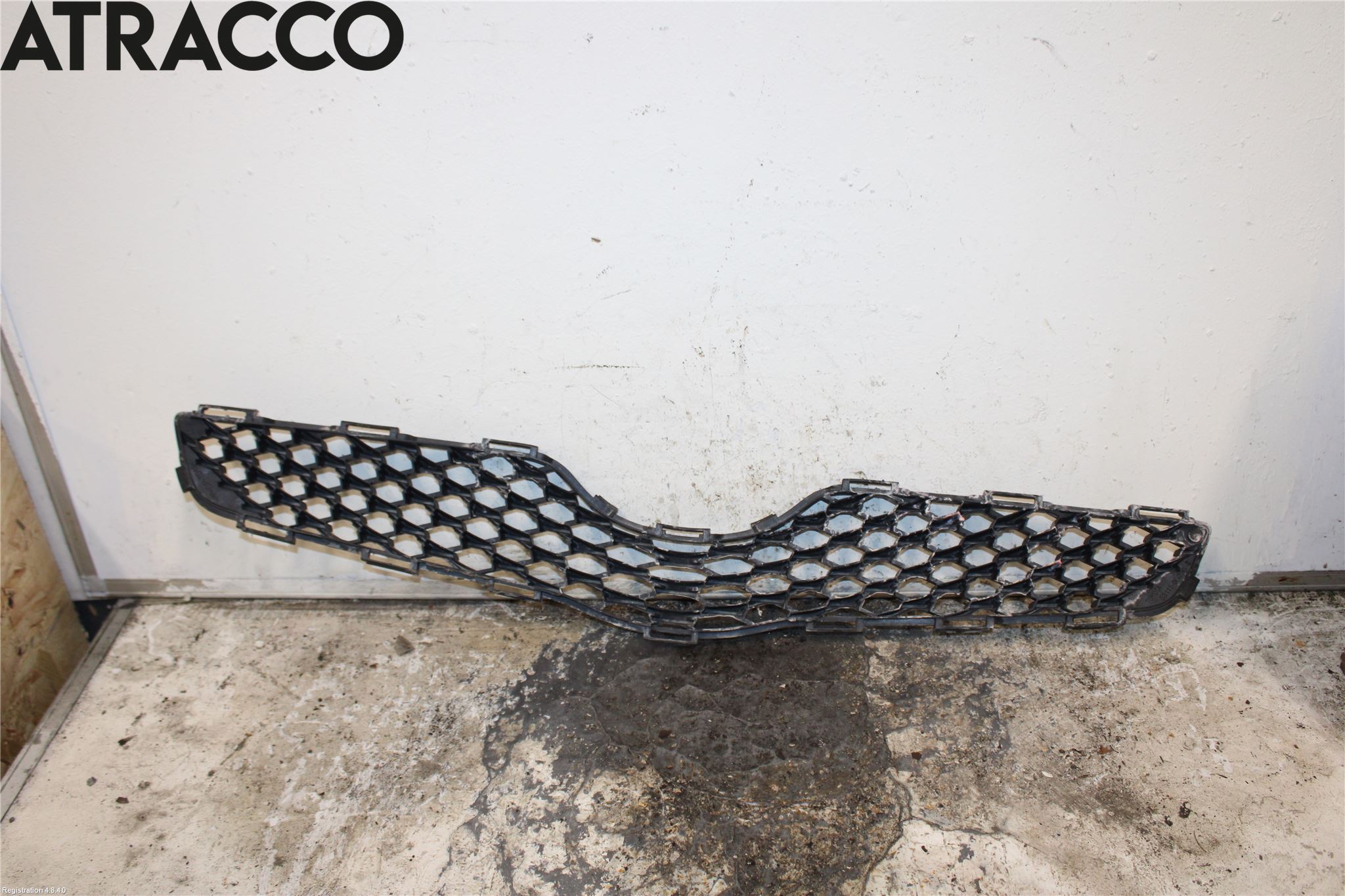 Toyota YARIS XP90 06-11 Grill Komplett