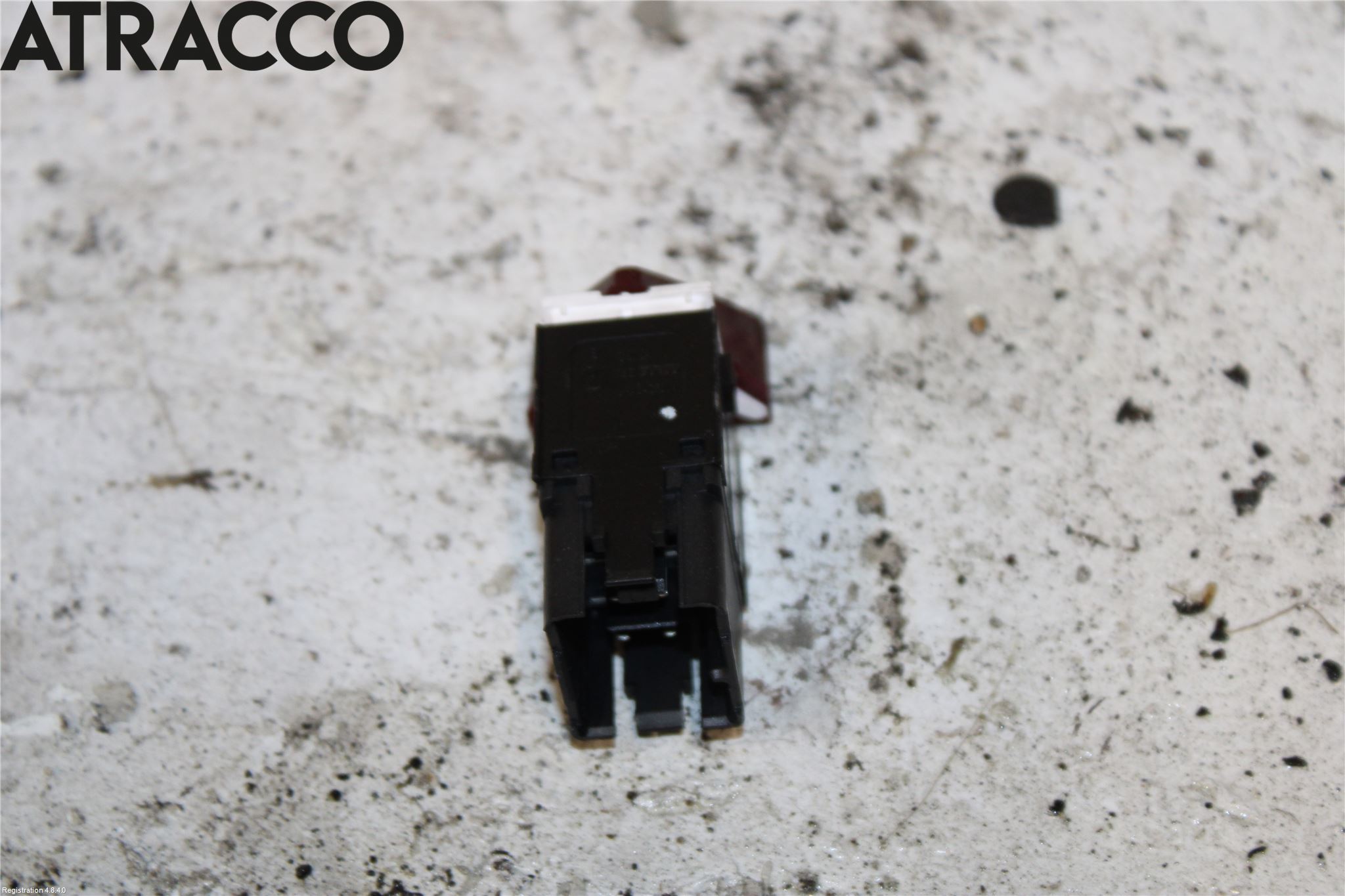 Volkswagen VW CADDY 11-15 Bryter Varsel (Nødblink)