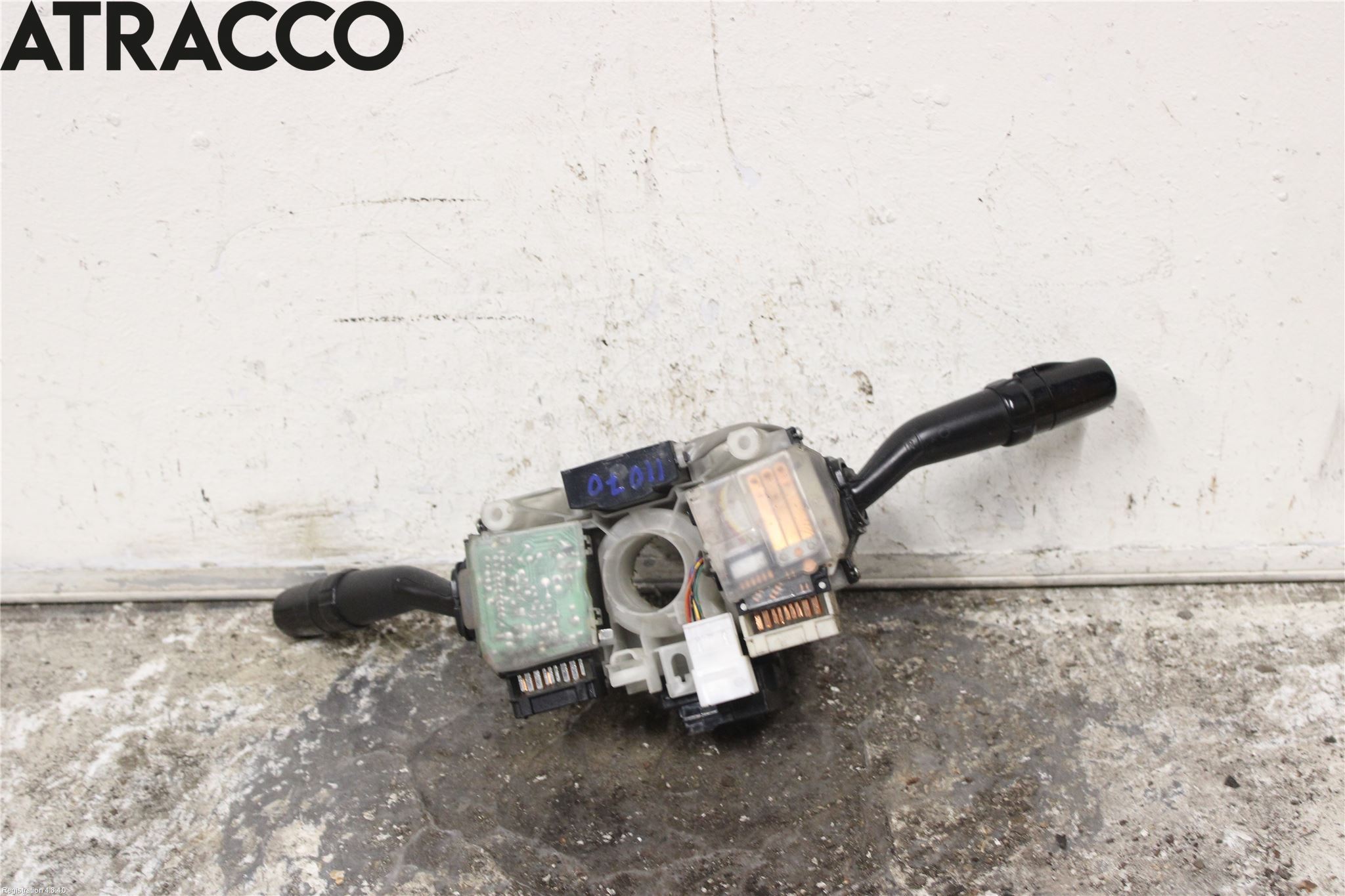 Toyota LANDCRUISER J120 02-09 Bryter Ratt Kombi H Og V