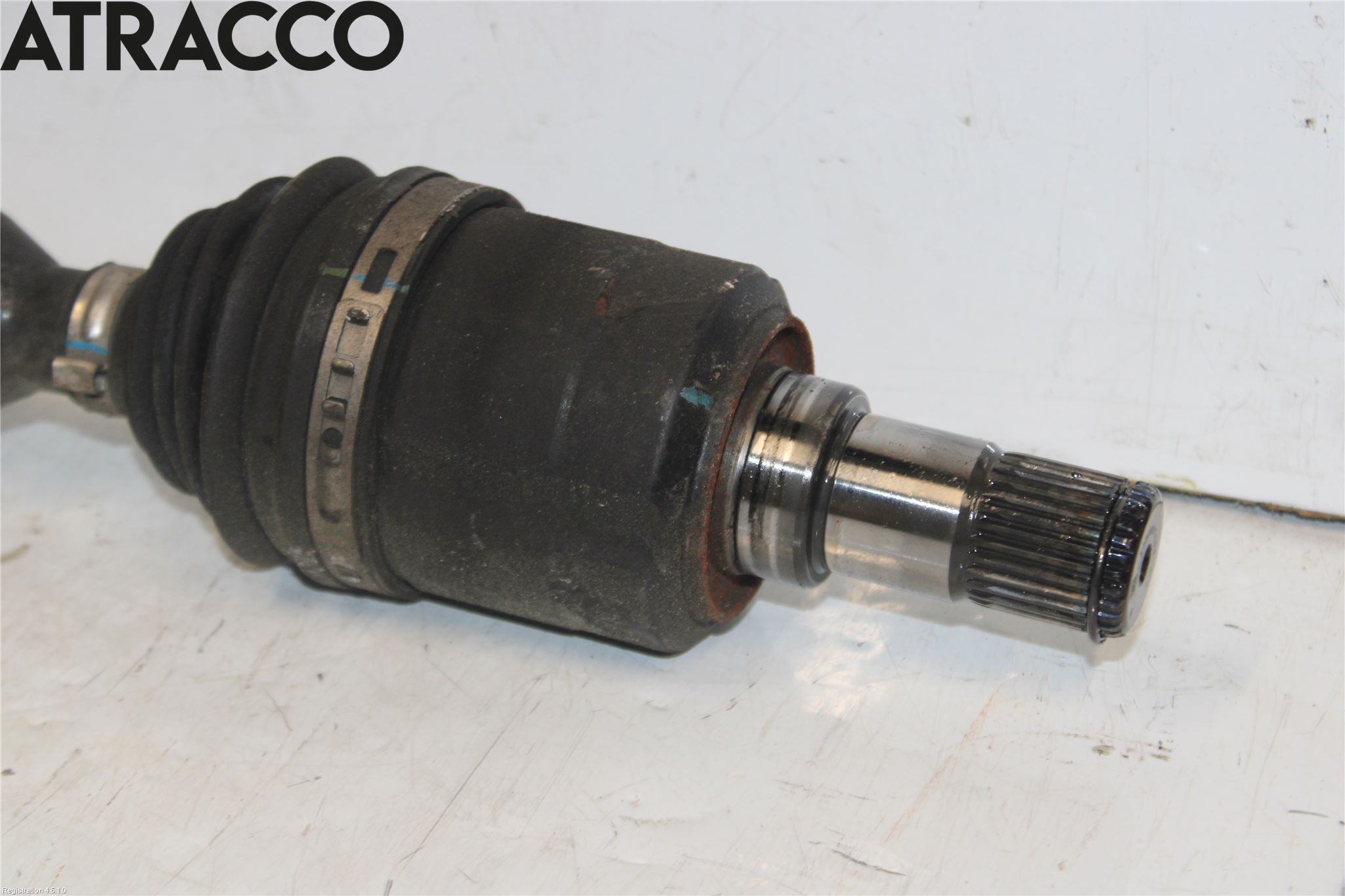 Hyundai TUCSON 05- Drivaksel Foran Kompl Høyre