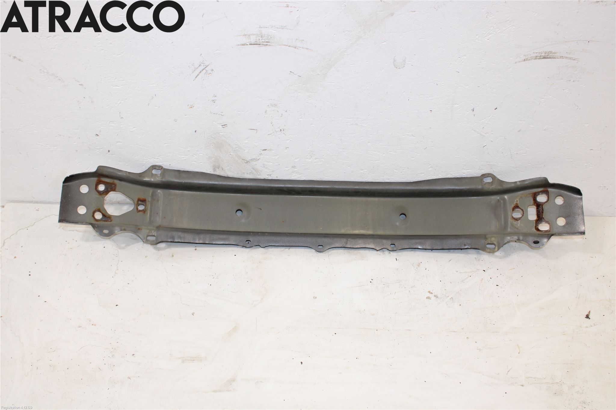 Toyota YARIS XP130 12-14 Støtfanger Foran Feste