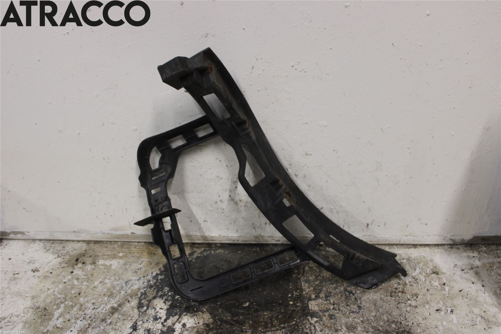 Volkswagen VW PASSAT 11-14 Støtfangerfeste Bak Høyre