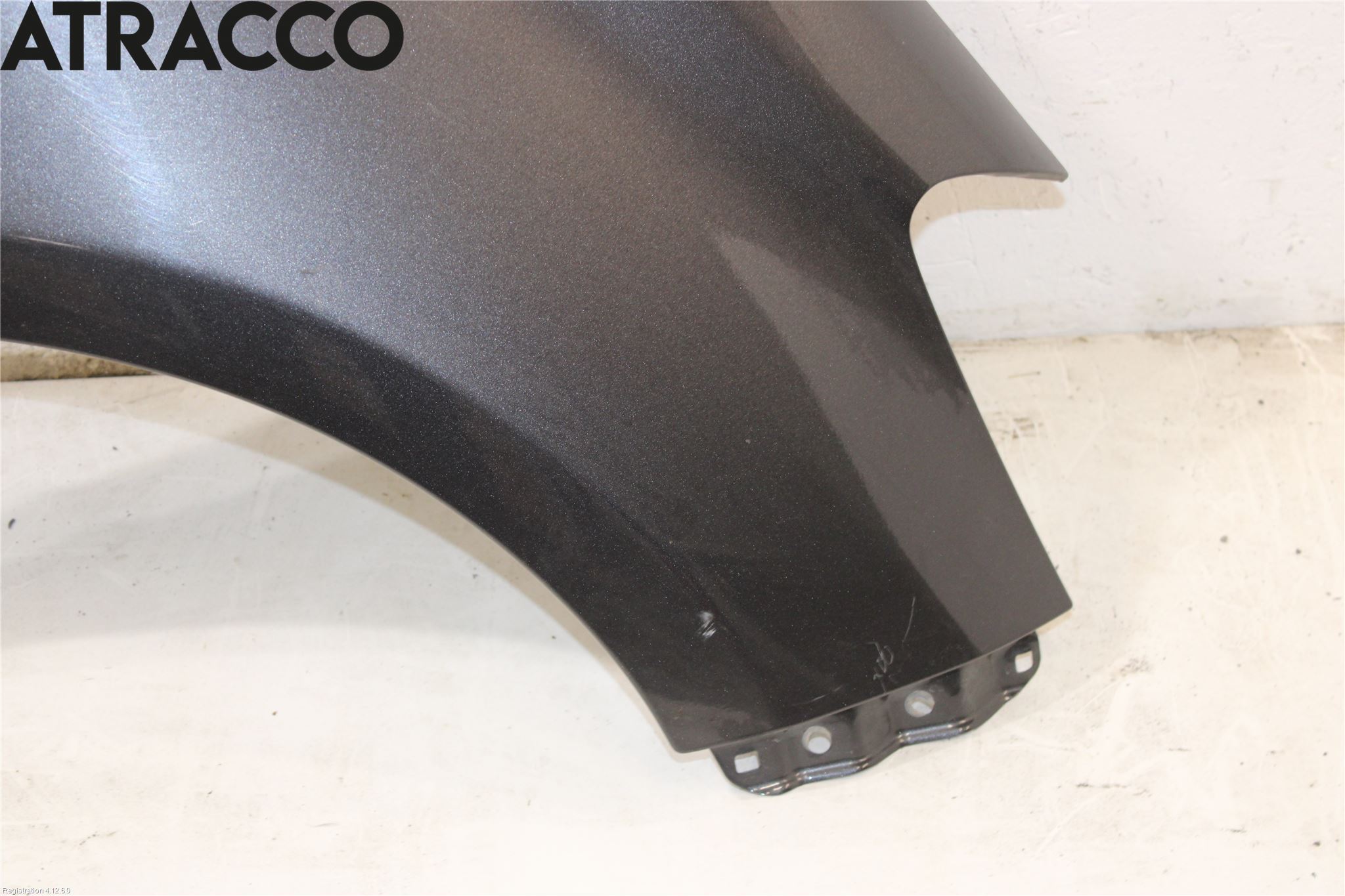 Toyota YARIS XP130 12-14 Skjerm Foran Høyre