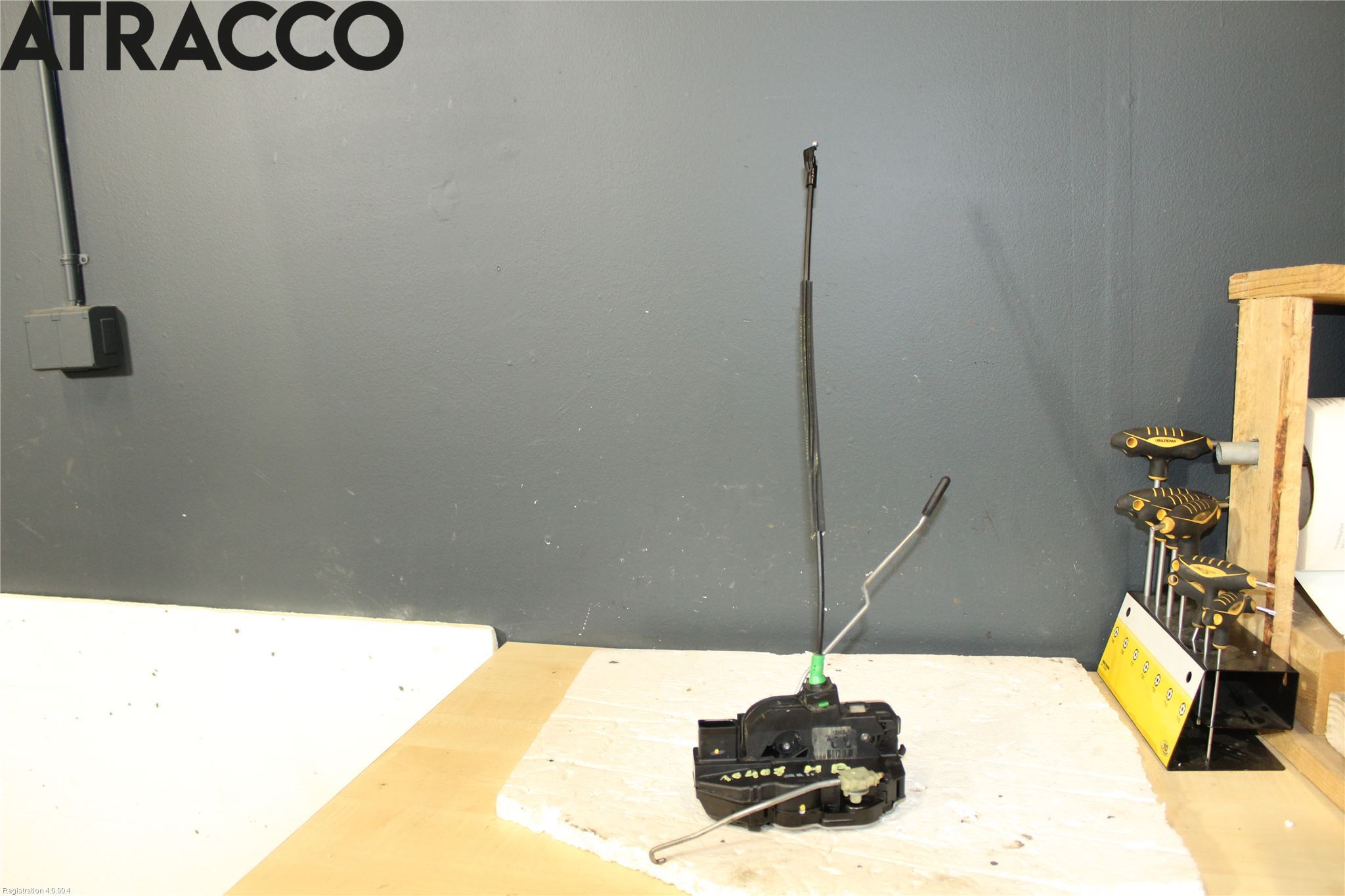 Opel ASTRA J 10-15 Dørlås - Låsekasse