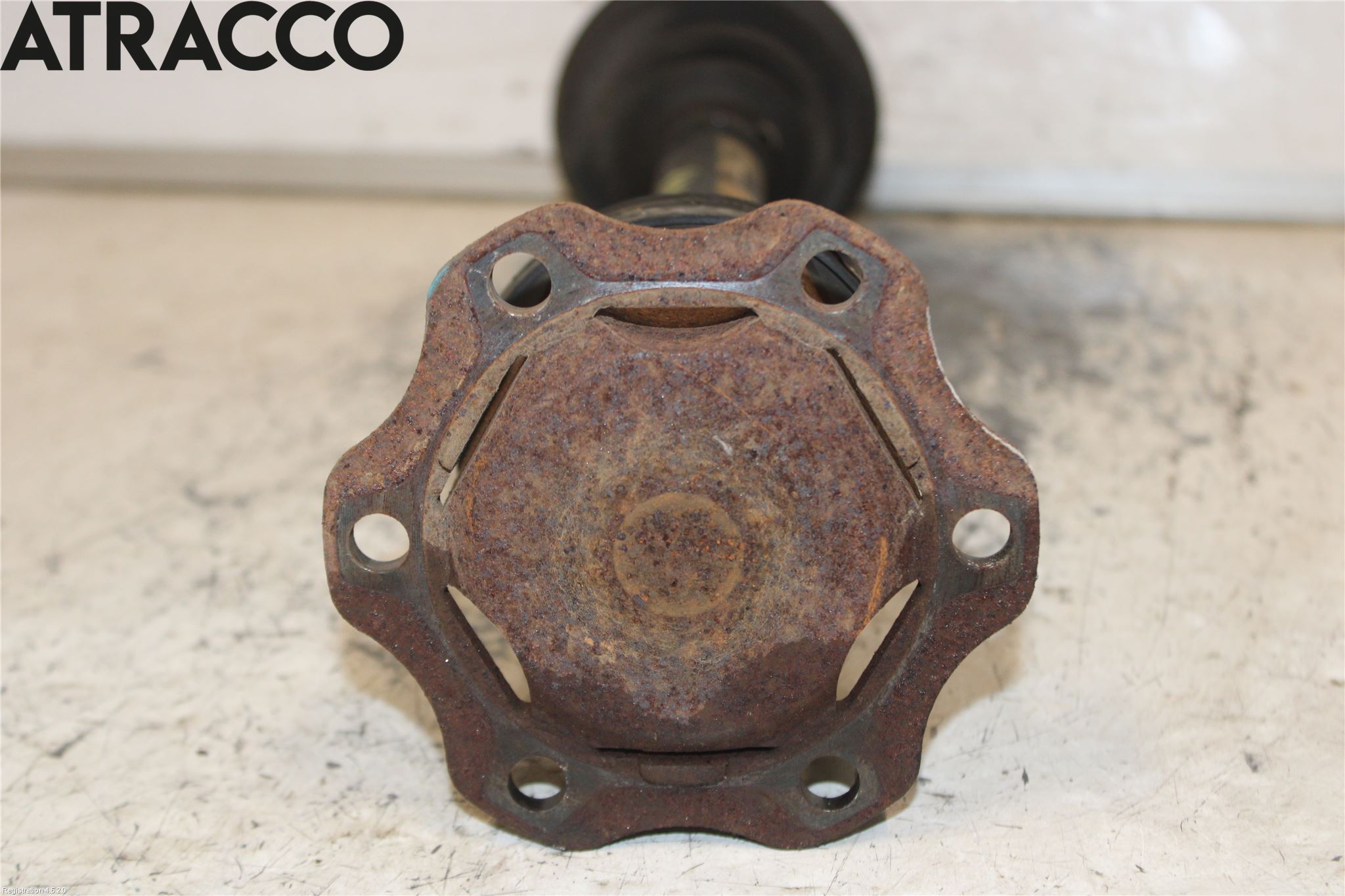 Audi A4/S4 08-11 Drivaksel Foran Kompl Høyre