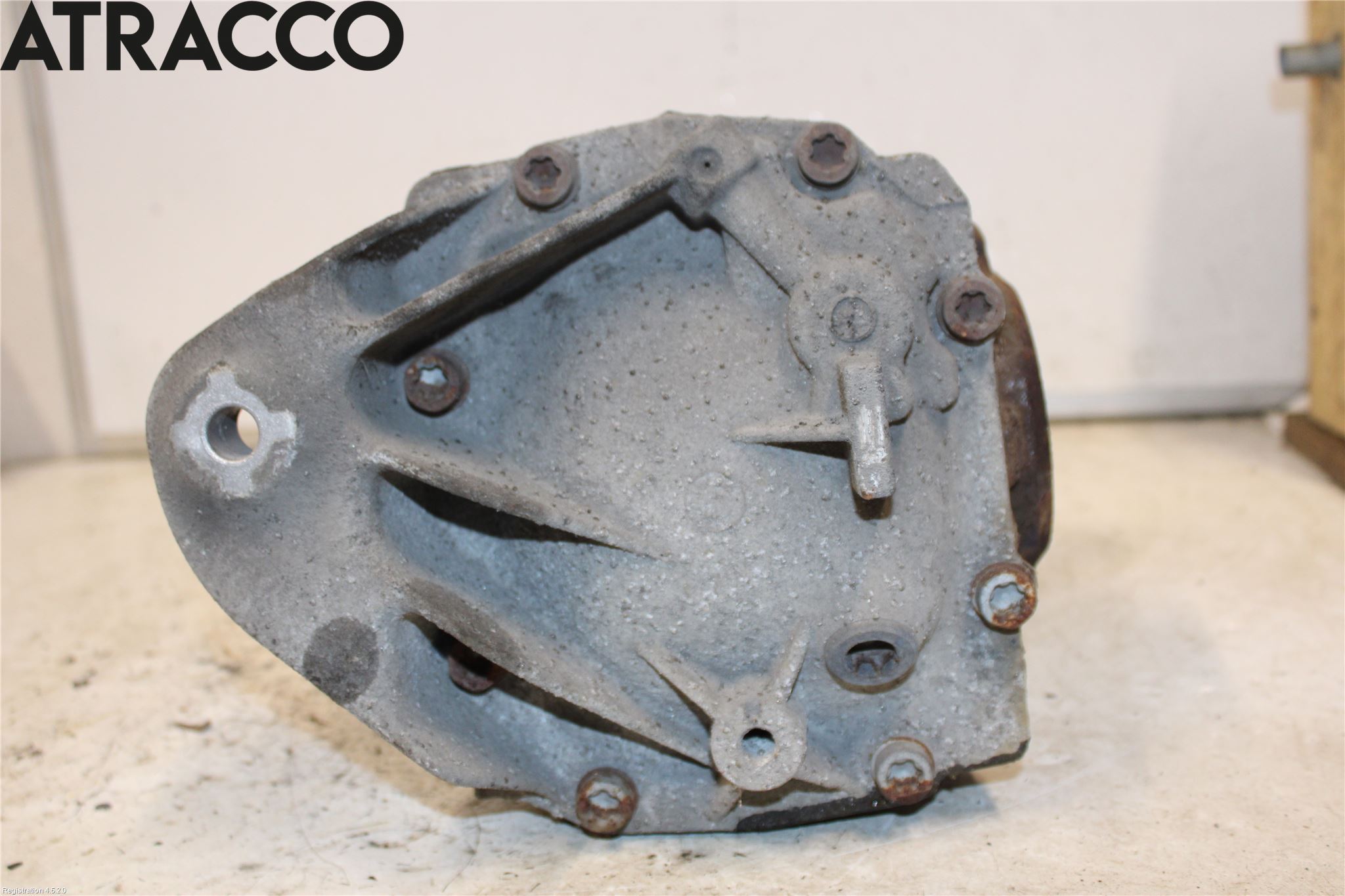 BMW 3 F30/F31/F80 12-19 Bakaksel Kardang Bak -Diff