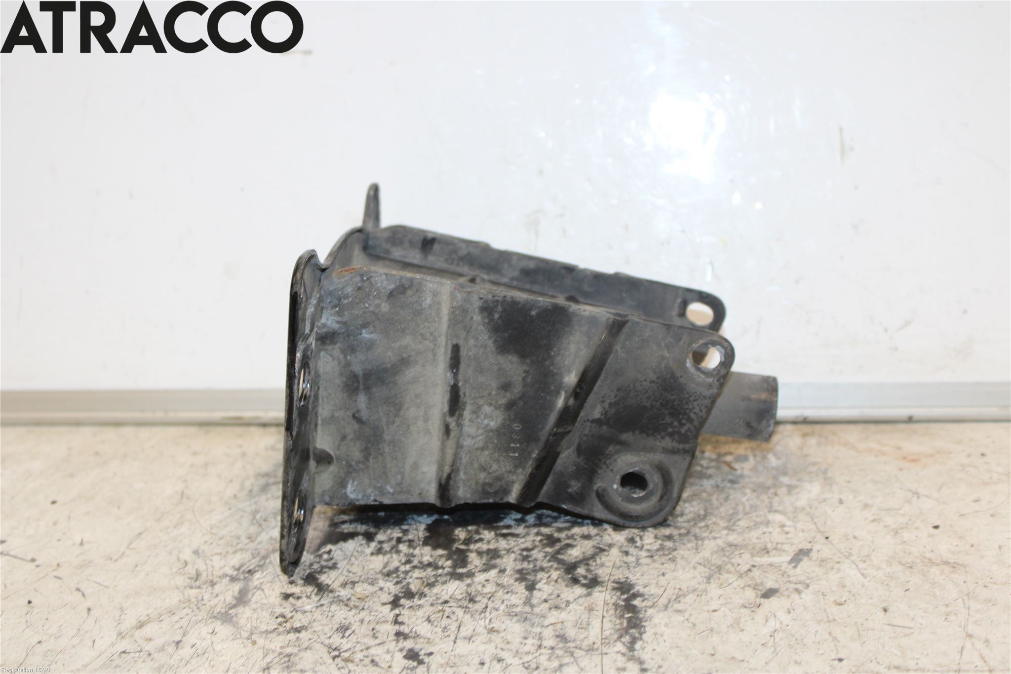 Audi A3/S3 05-13 Støtfanger Foran Feste