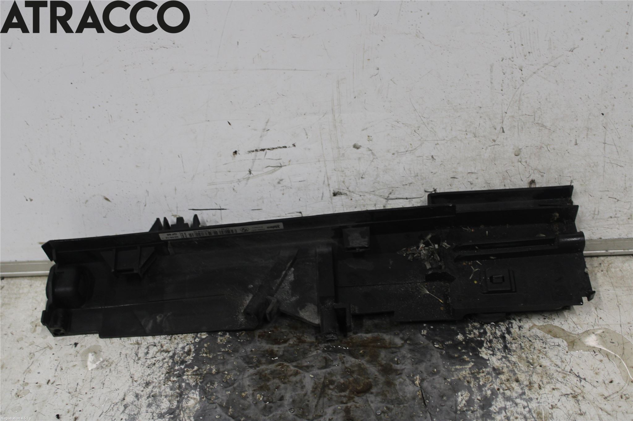 BMW 3 F30/F31/F80 12-19 Radiator Feste - Ramme - Bjelk