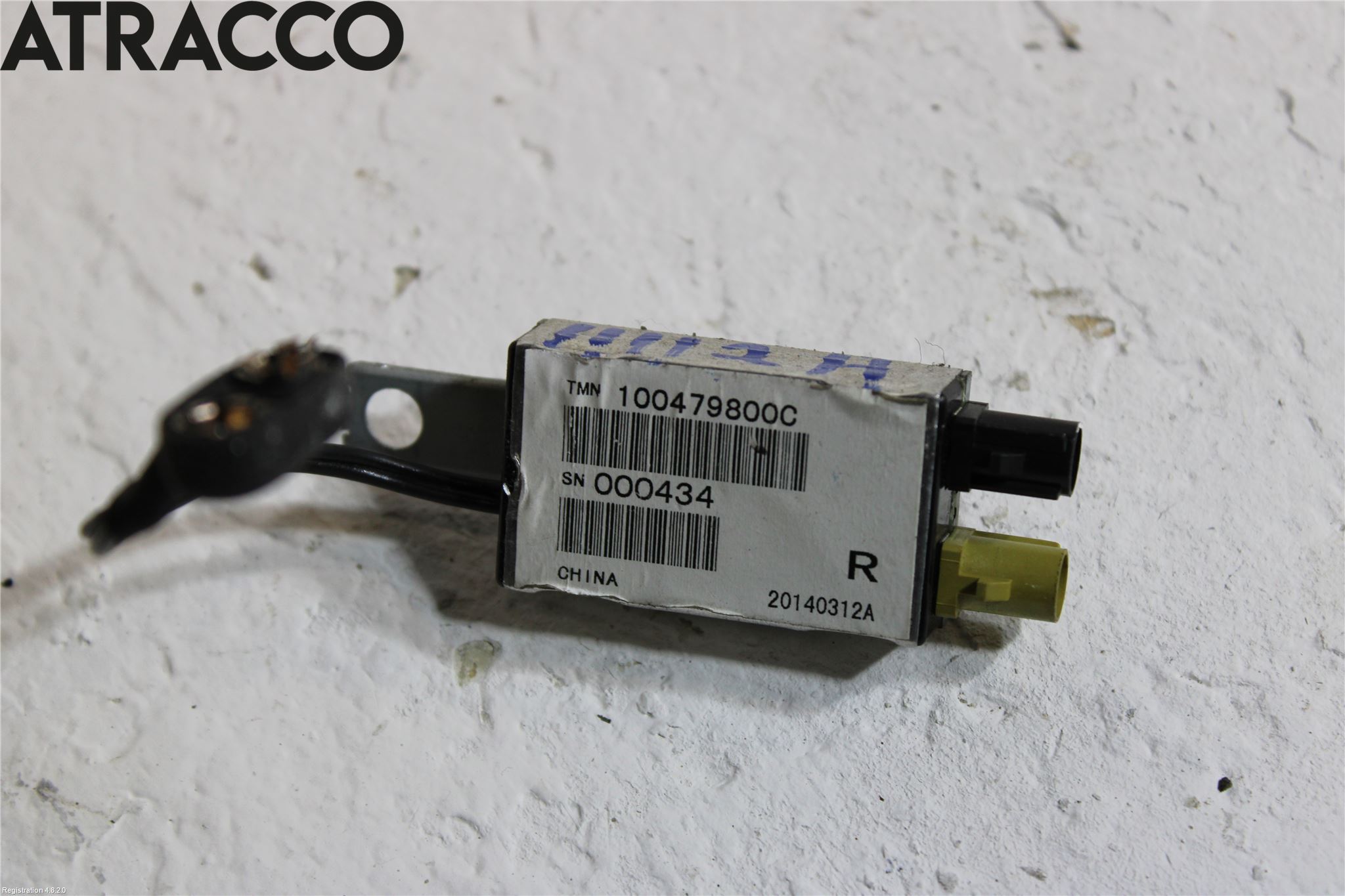 Tesla MODEL S 13- Antenn El