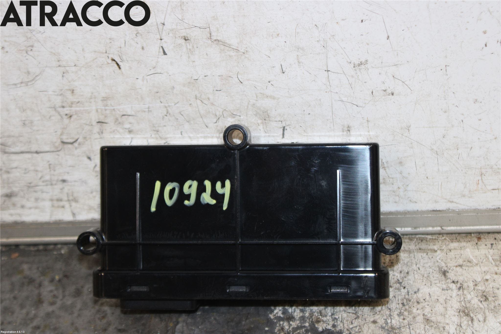 Tesla MODEL S 13- Styreenhet Bakluke