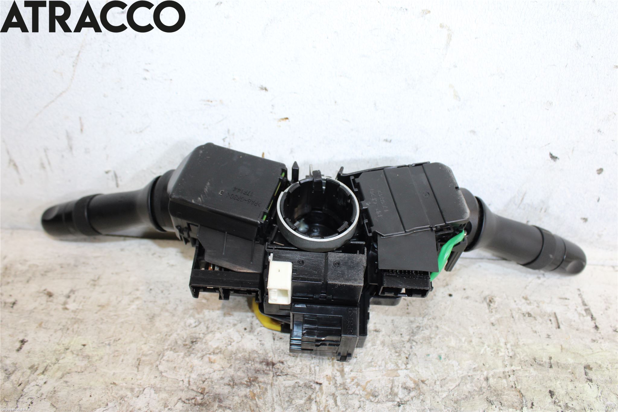 Toyota YARIS XP130 12-14 Bryter Ratt Kombi H Og V