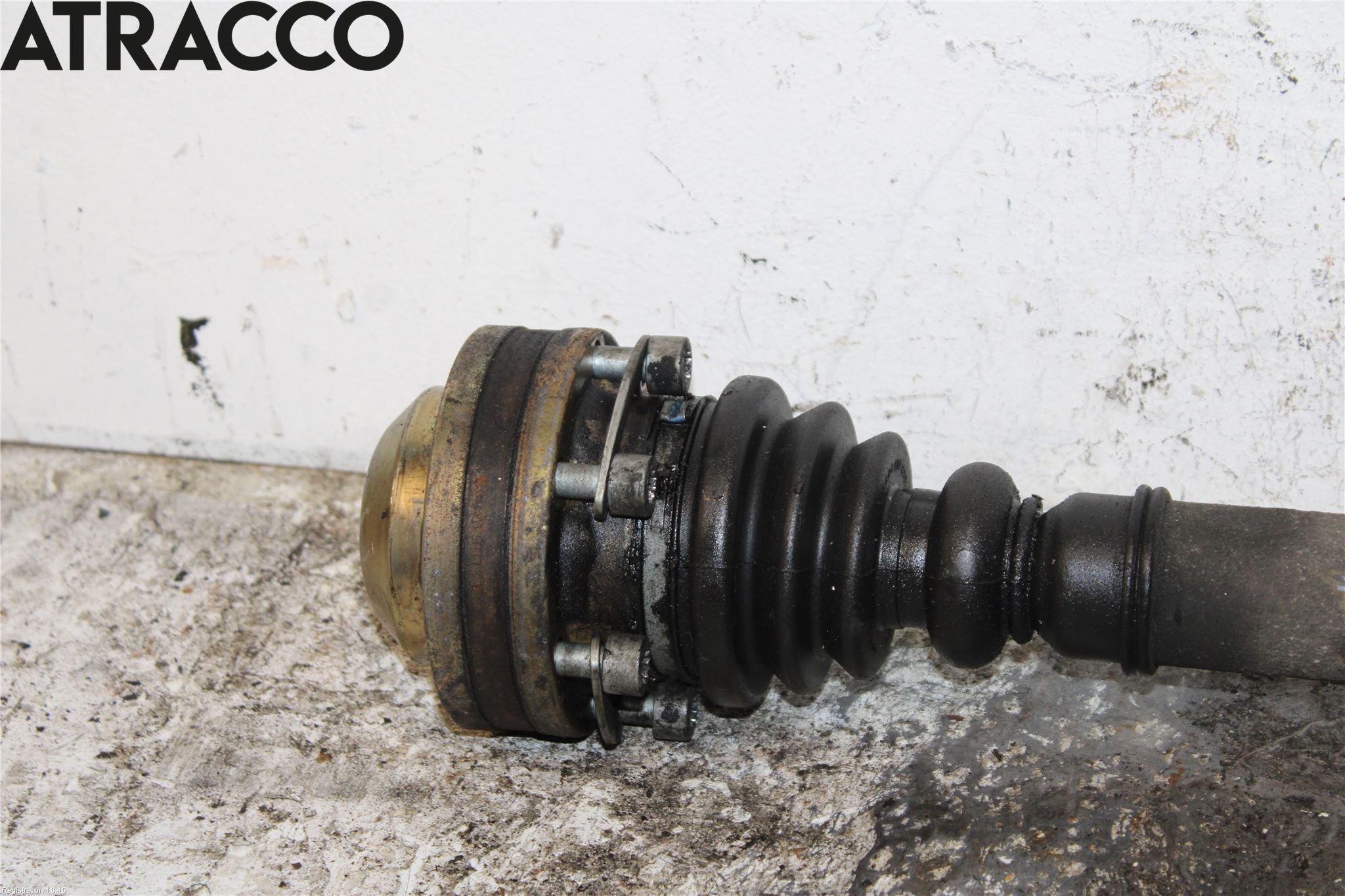 Volkswagen VW GOLF IV 98-06 Drivaksel Foran Kompl Høyre