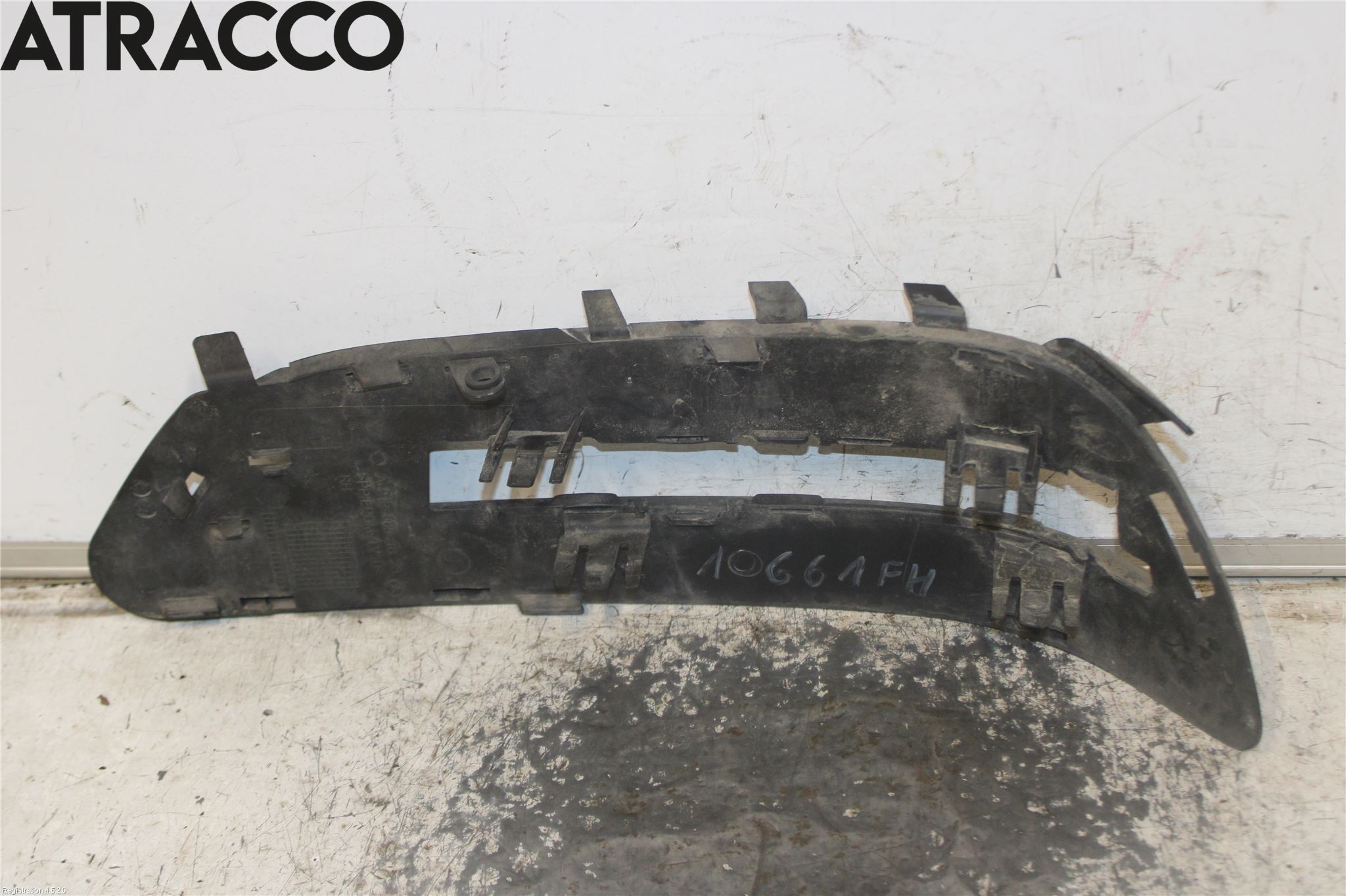 Mercedes-Benz MB E-KLASS (W212) 09-16 Frontlykt Kurve-Tåkelys Ramme