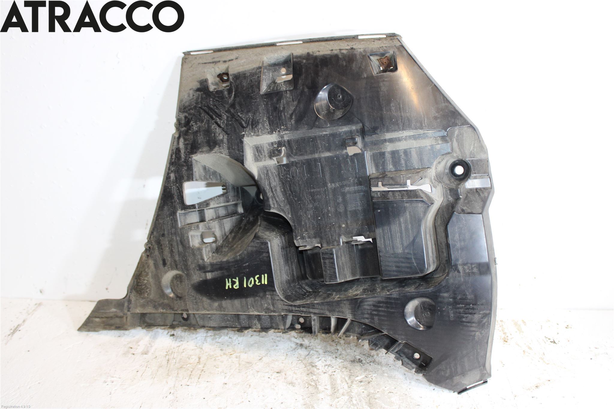 BMW 5 F10/F11/F18 09-17 Støtfangerfeste Bak Høyre