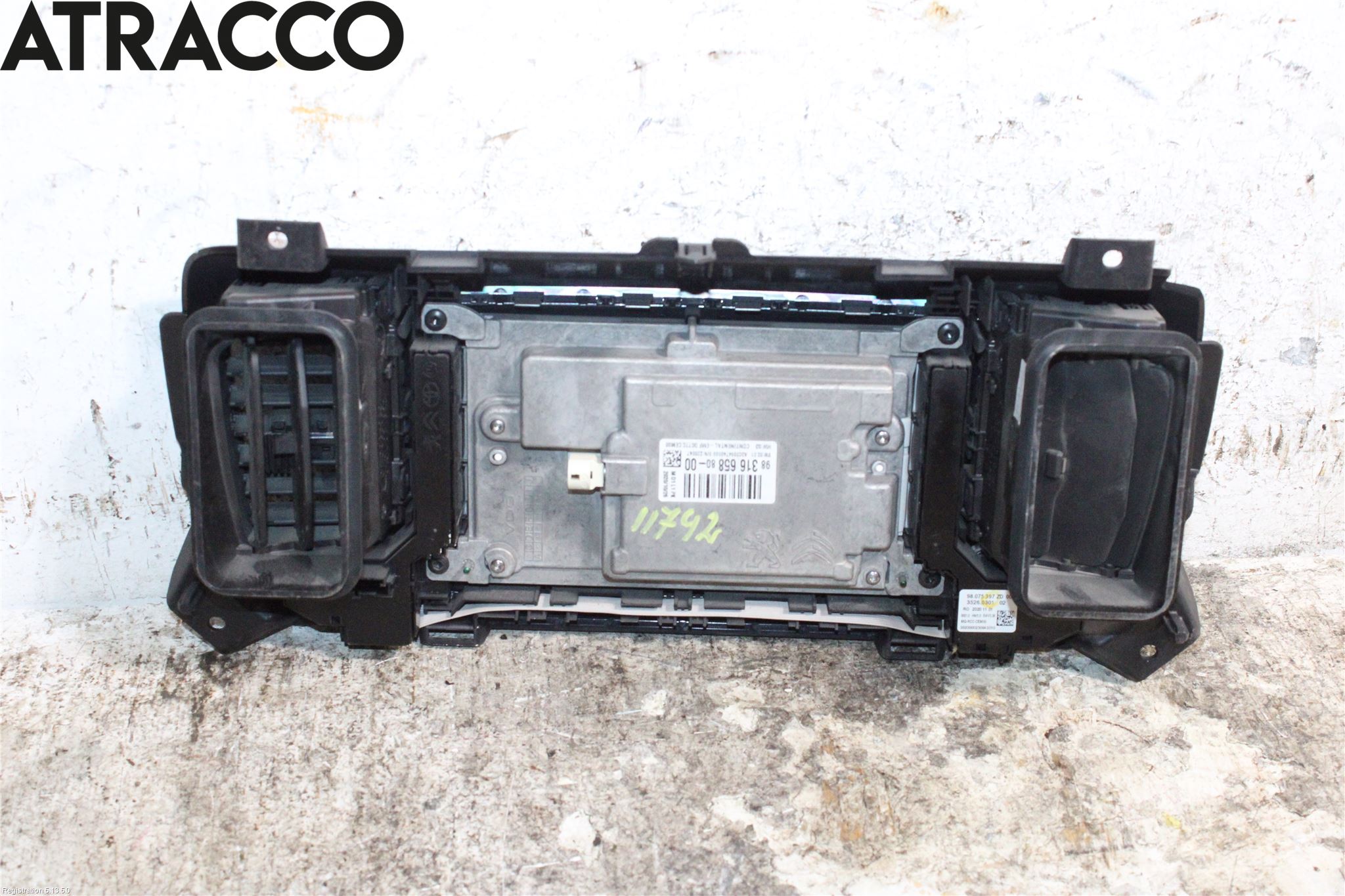Toyota PROACE II 16- Instr Varselys - Display
