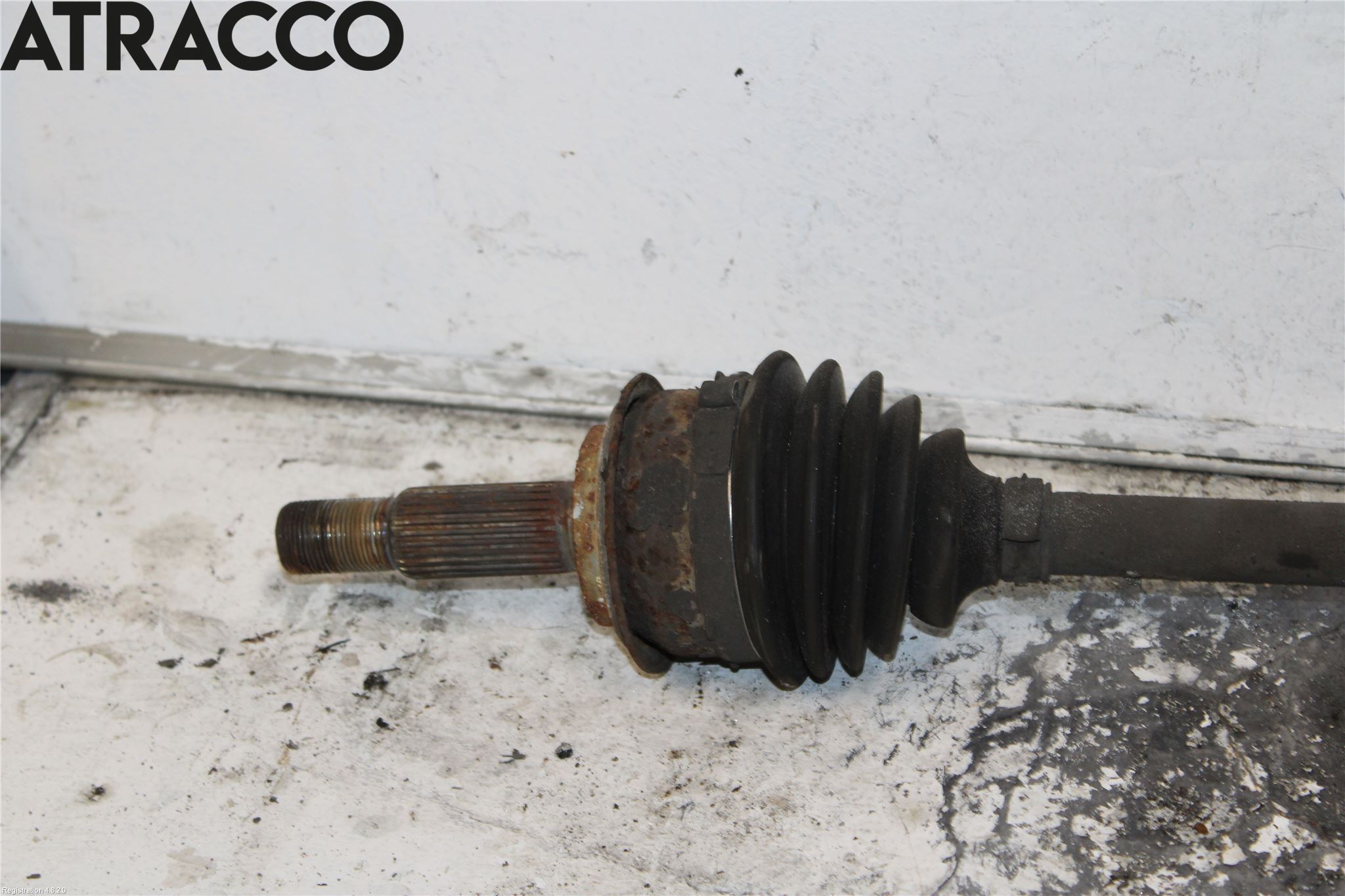 Toyota YARIS XP130 15-20 Drivaksel Foran Kompl Venstre