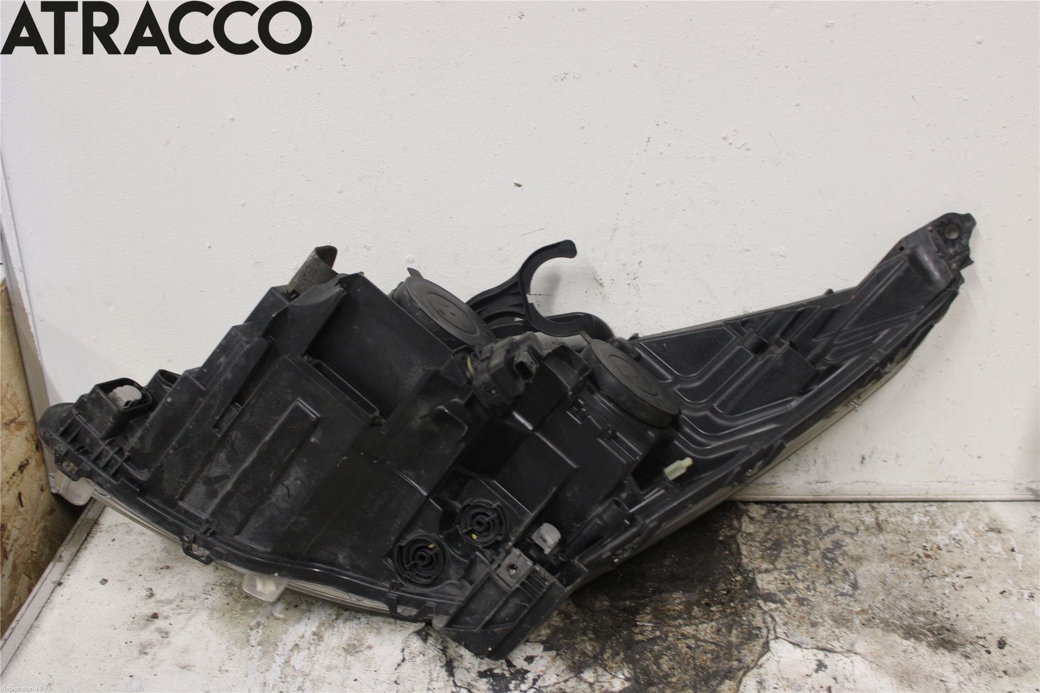 Peugeot 5008 10-16 Frontlykt Høyre