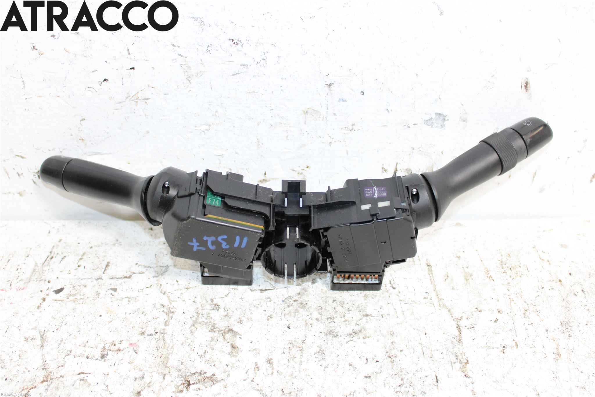 Toyota YARIS XP90 06-11 Bryter Ratt Kombi H Og V