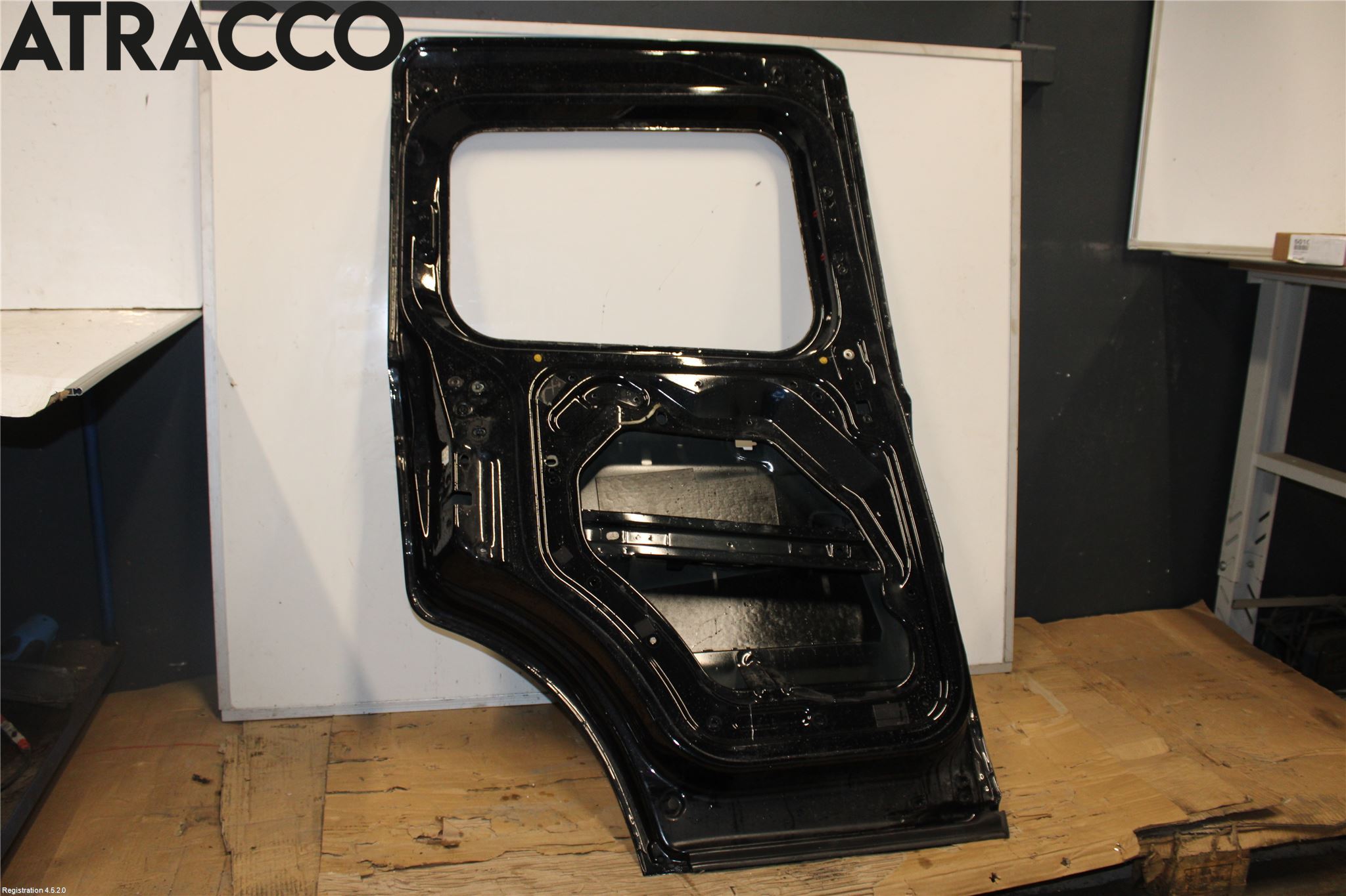 Ford TRANSIT/TOURNEO COURIER 13-23 Dør Skyvedør Venstre