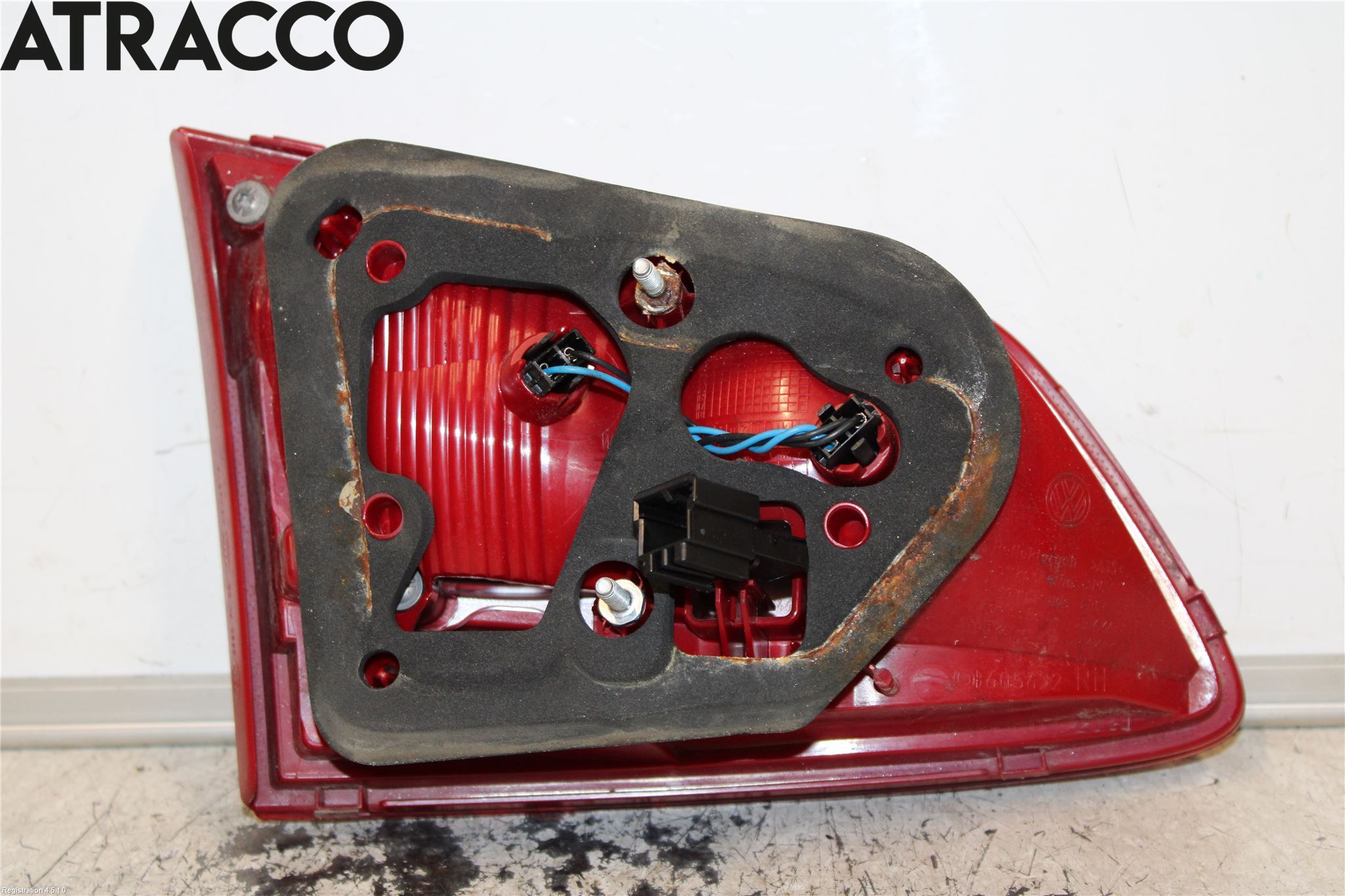 Volkswagen VW PASSAT 11-14 Baklykt Høyre  På Luke(Indre)