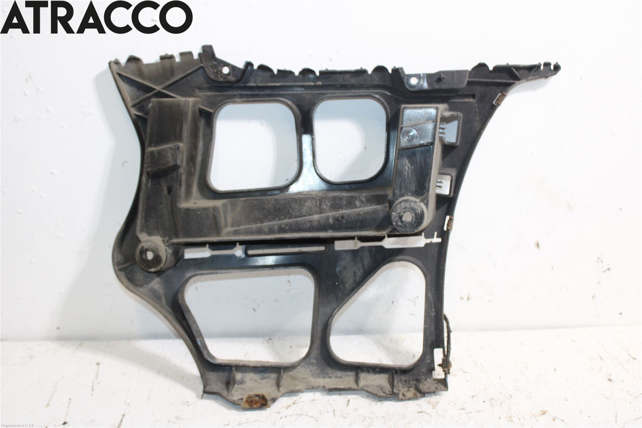 BMW 3 E90/91 SED/TOU 05-12 Støtfanger Bak Feste