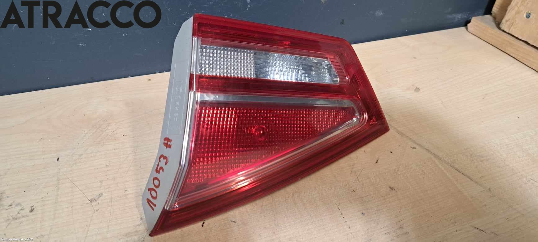 Ford B-MAX 12-17 Baklykt Høyre  På Luke(Indre)