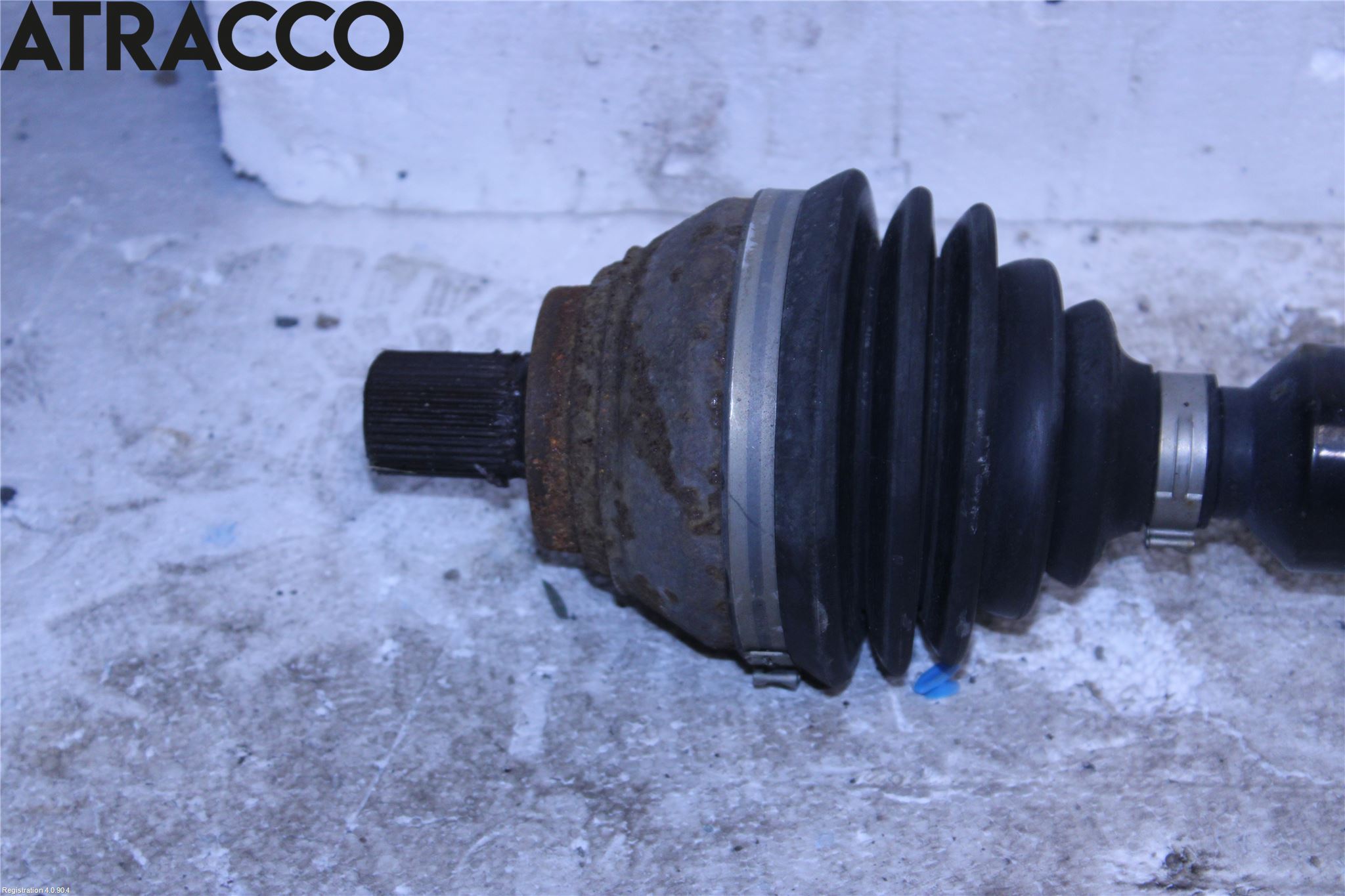 Audi A3/S3 05-13 Drivaksel Foran Kompl Høyre