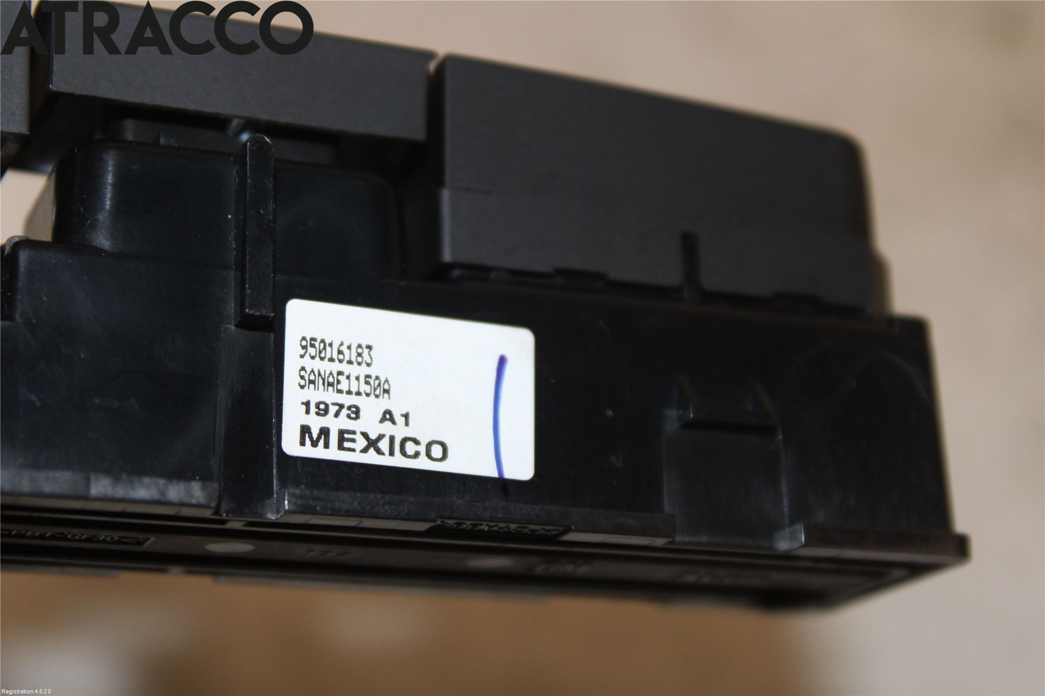 Opel MOKKA 13-20 Bryter Varsel (Nødblink)