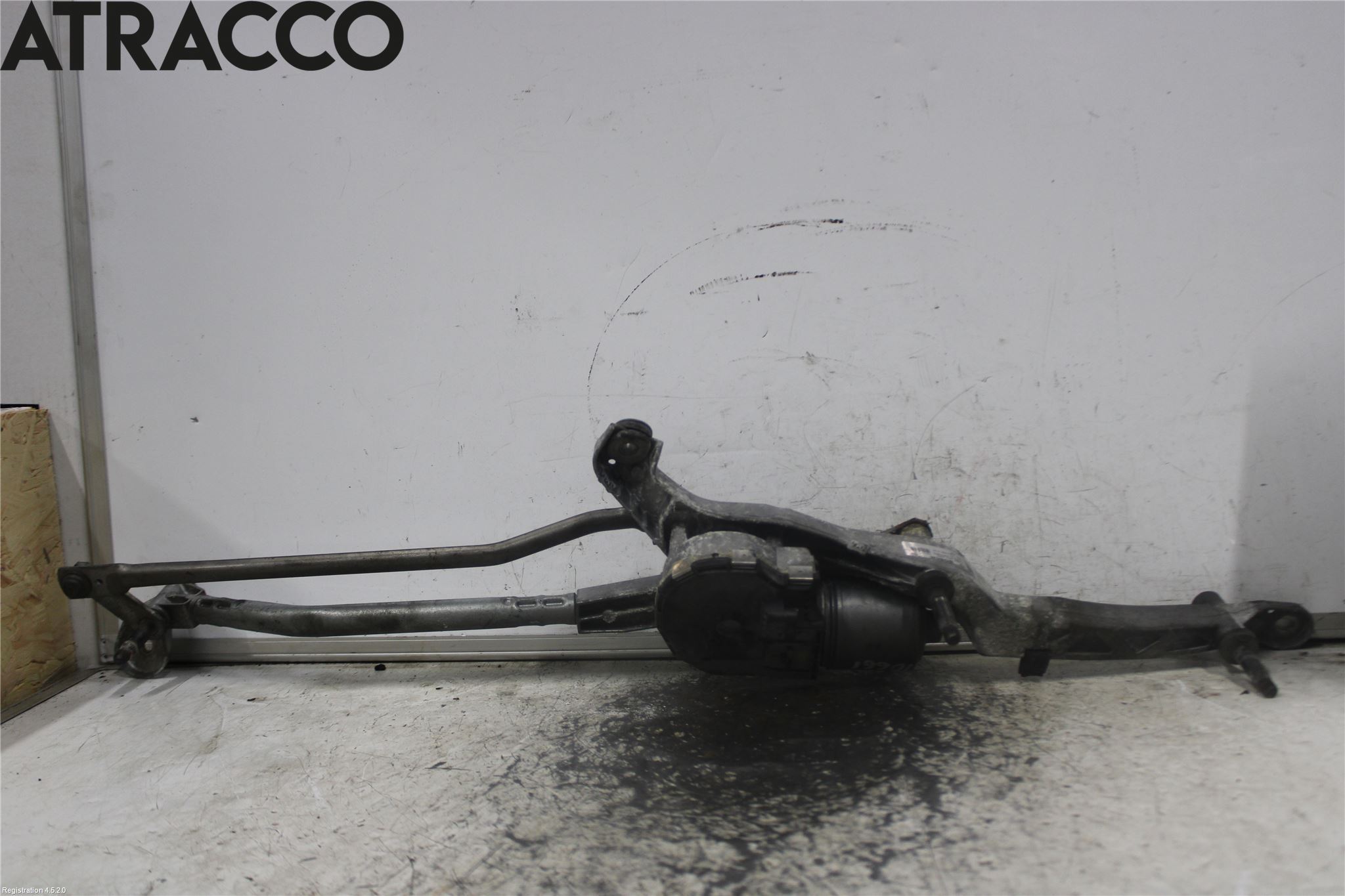 Mercedes-Benz MB E-KLASS (W212) 09-16 Viskermotor Frontrute