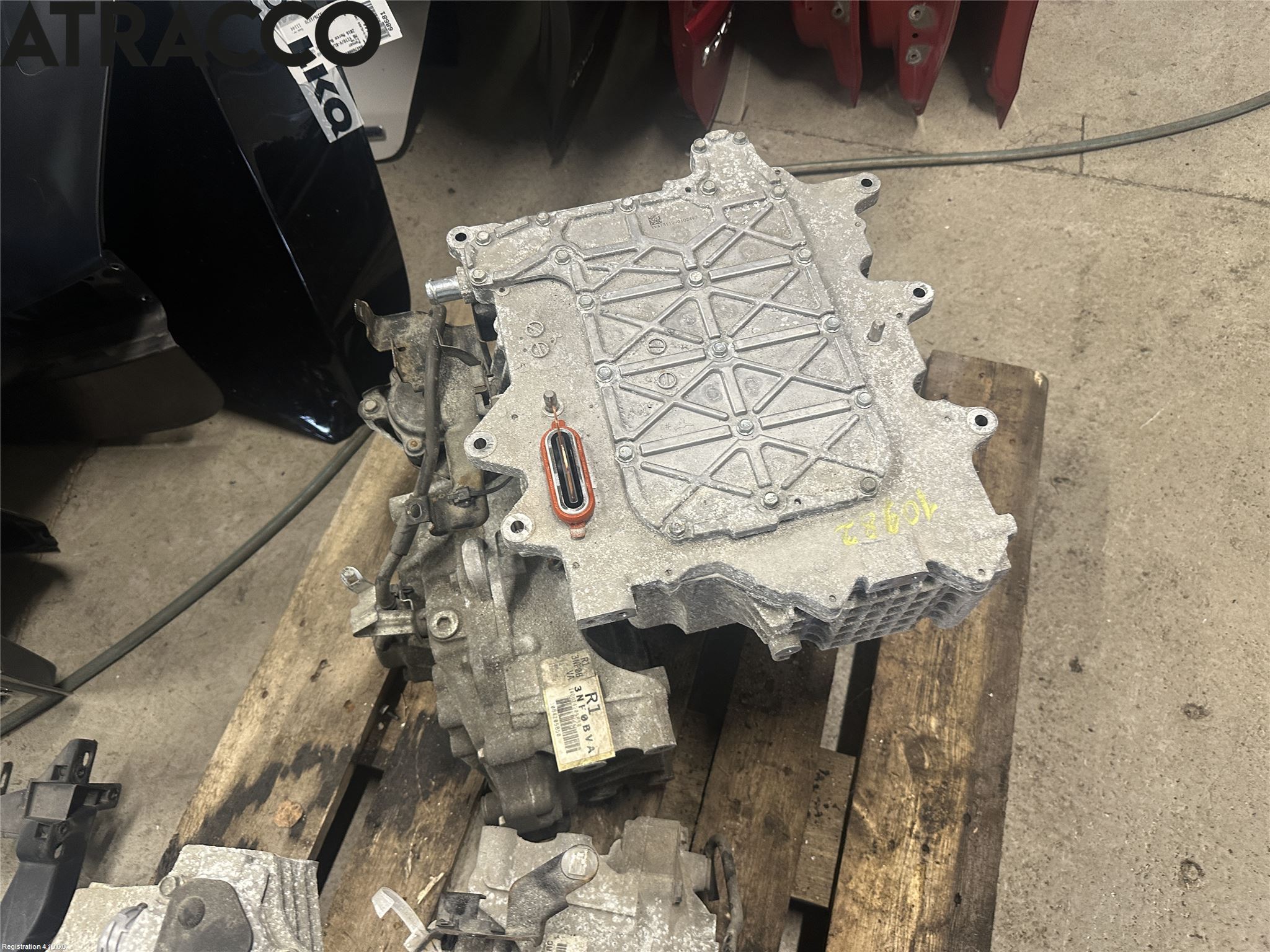 Nissan LEAF 11-17 Inverter 12-)220V