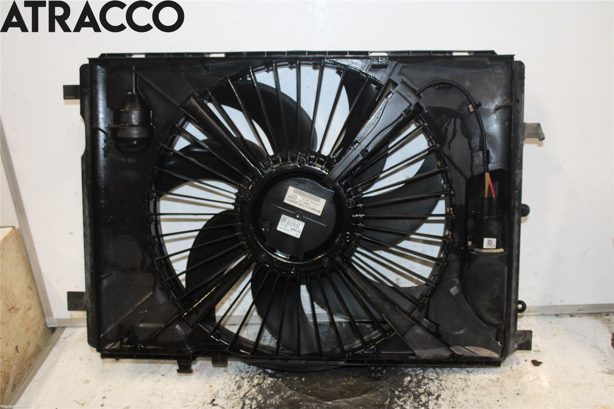 Mercedes-Benz MB E-KLASS (W212) 09-16 Kjølevifte Elektrisk