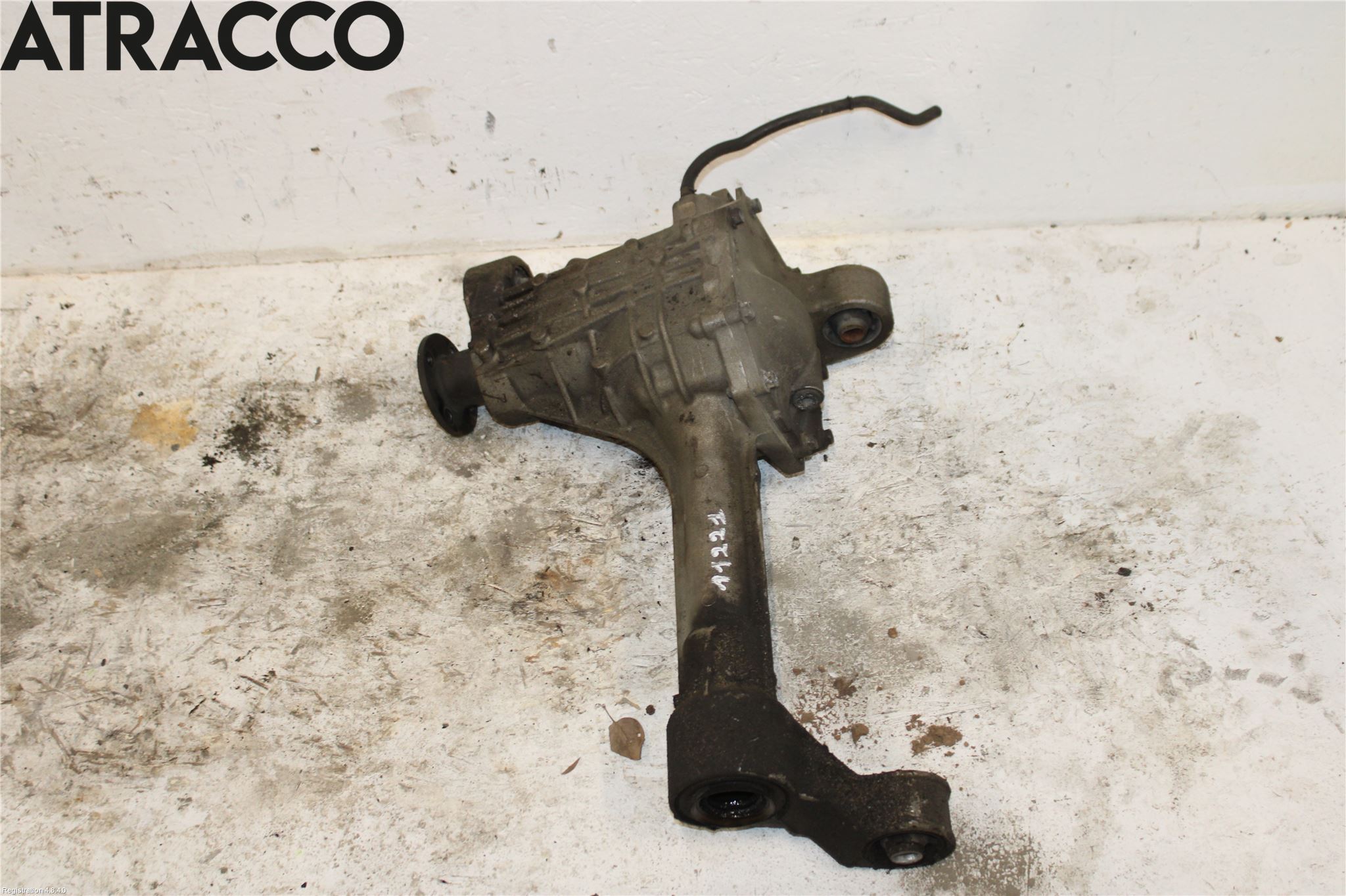 Nissan NAVARA 05-16 Kardang Foran