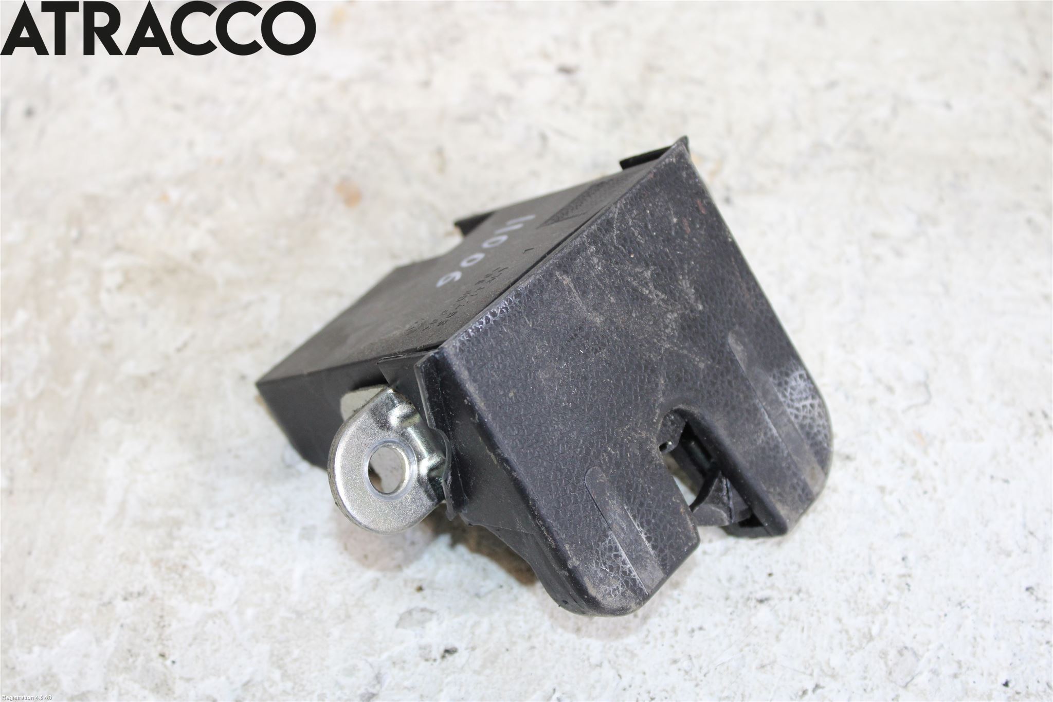 Volkswagen VW GOLF VI 09-13 Bakluke-Lokk Låsekasse