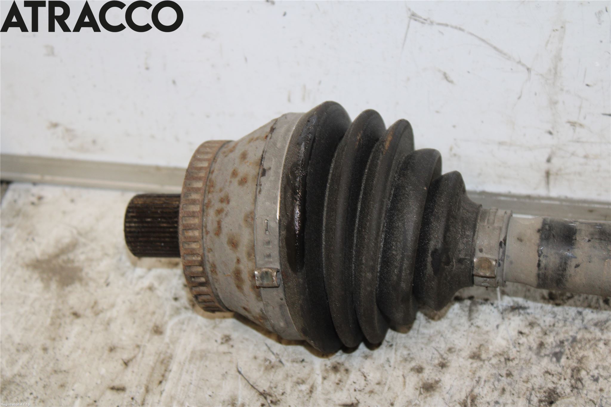 Audi A4/S4 05-07 Drivaksel Foran Kompl Venstre