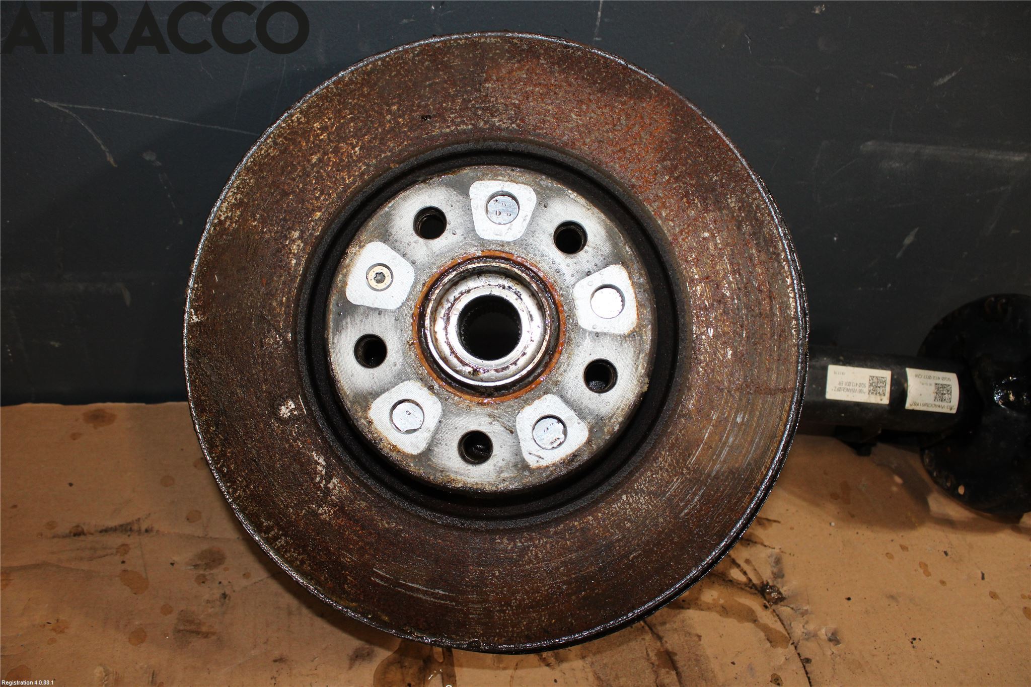 Skoda ROOMSTER Fjærbein Foran Venstre