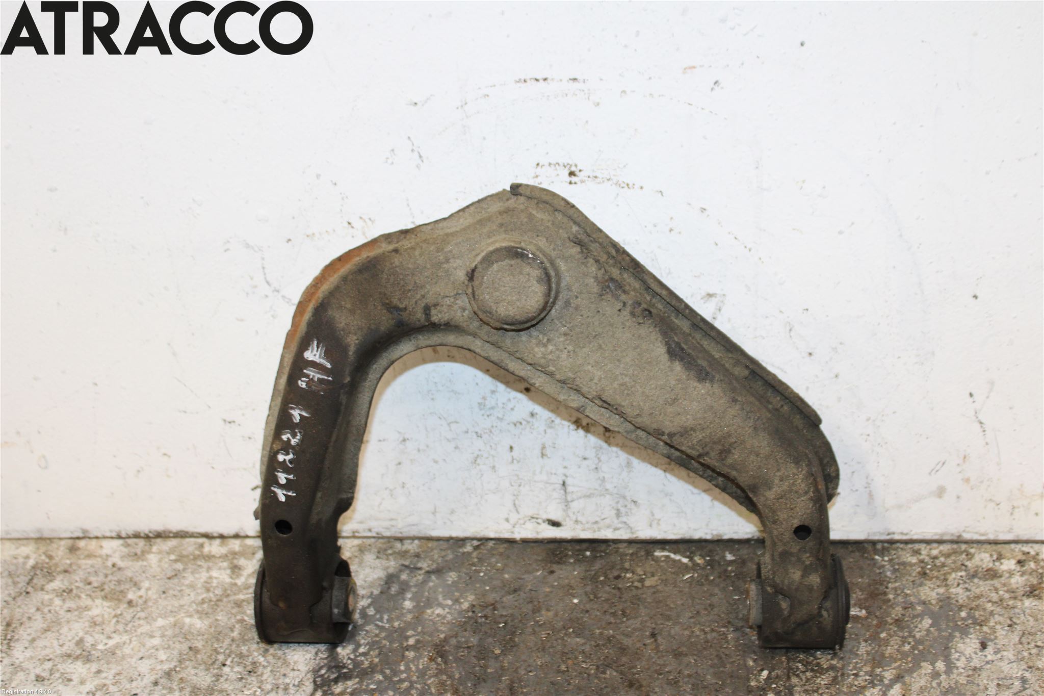 Nissan NAVARA 05-16 Bærearm Foran Høyre Øvre