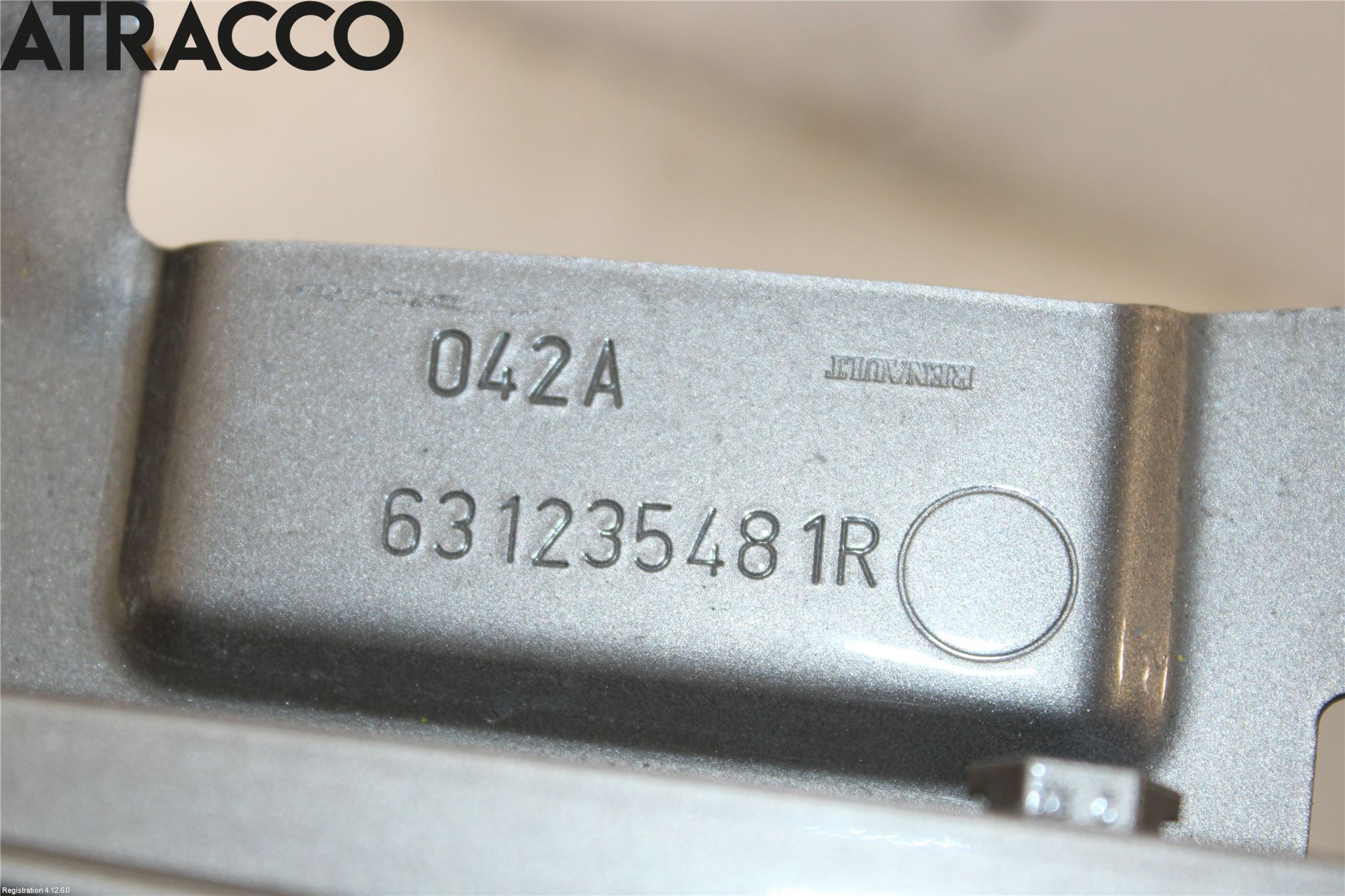 Renault CAPTUR 13-19 Skjerm Foran Venstre