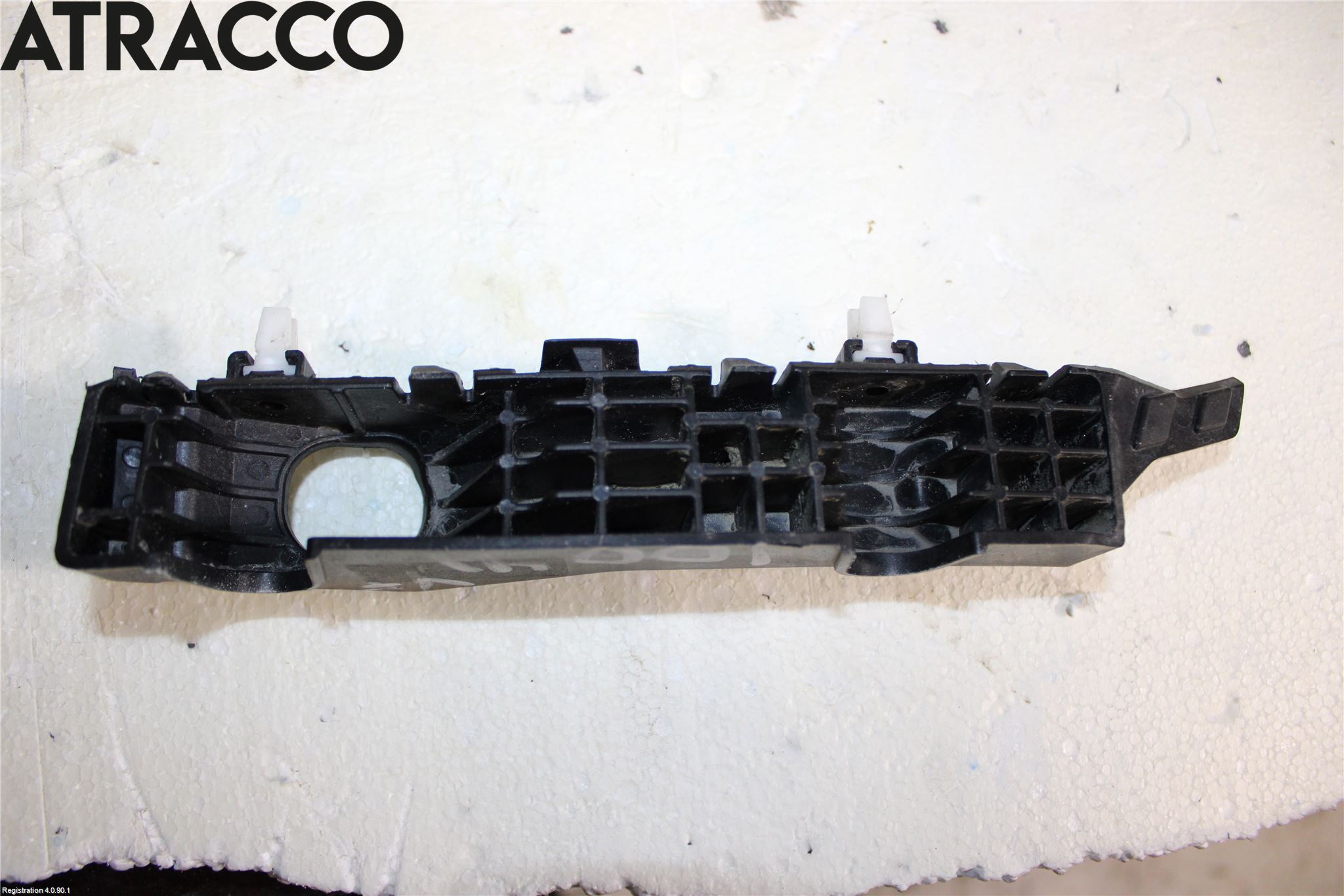 Kia CEED/CEED SW 19- Støtfangerfeste Foran Venstre