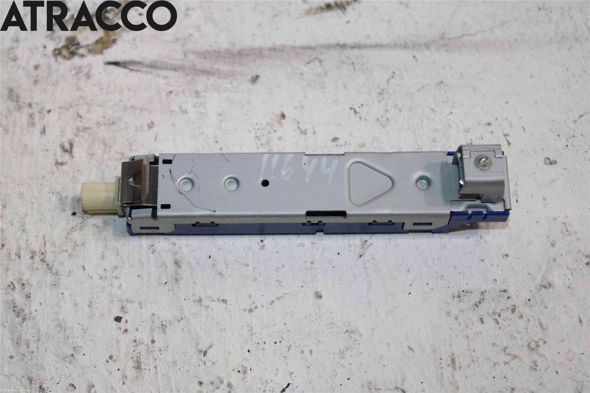 Audi A4/S4 B9 16-19 Stereo Antenneforsterker
