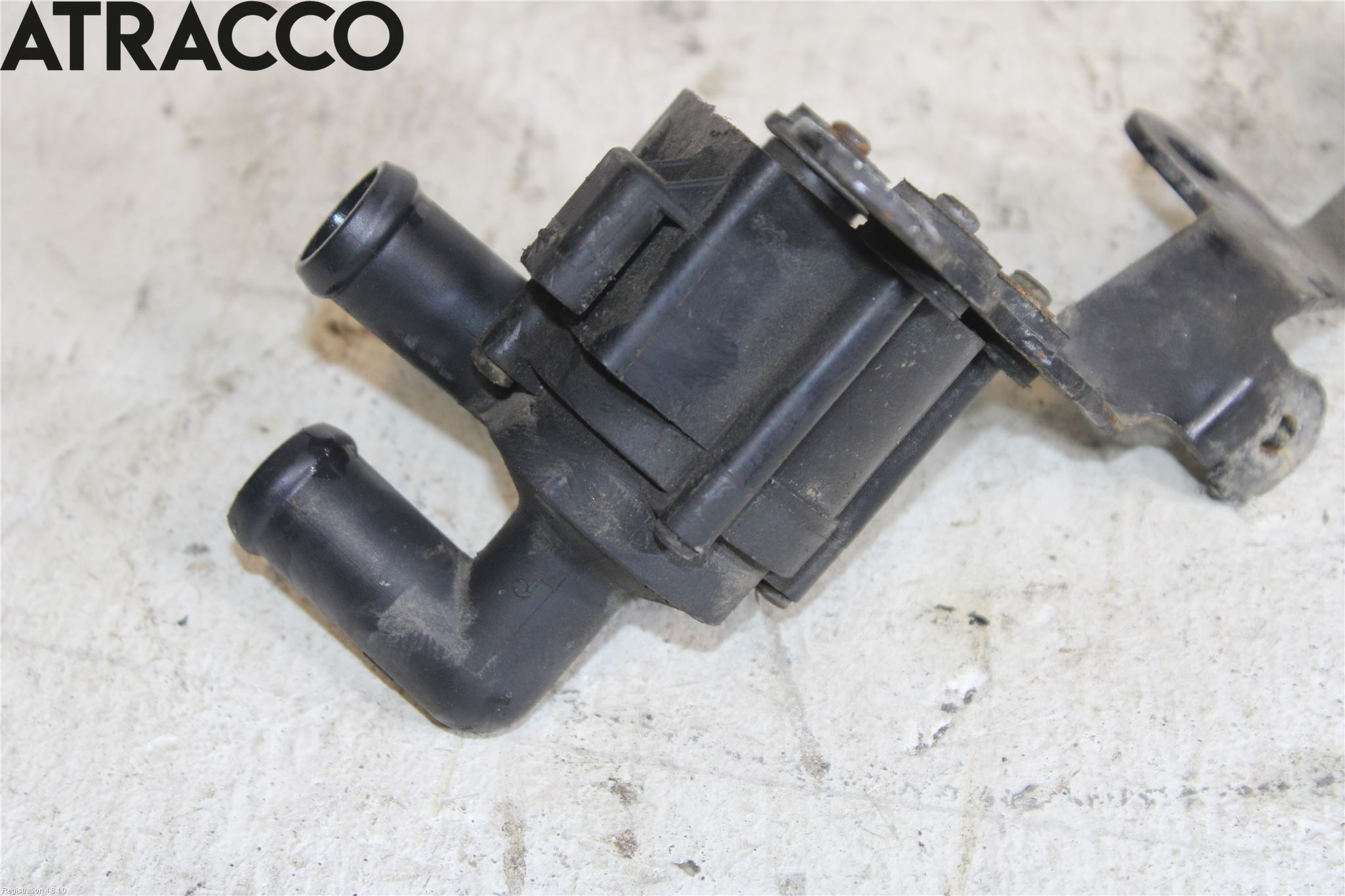 Volkswagen VW TRANSP/CARAVELLE (T5) 04-15 Vannpumpe