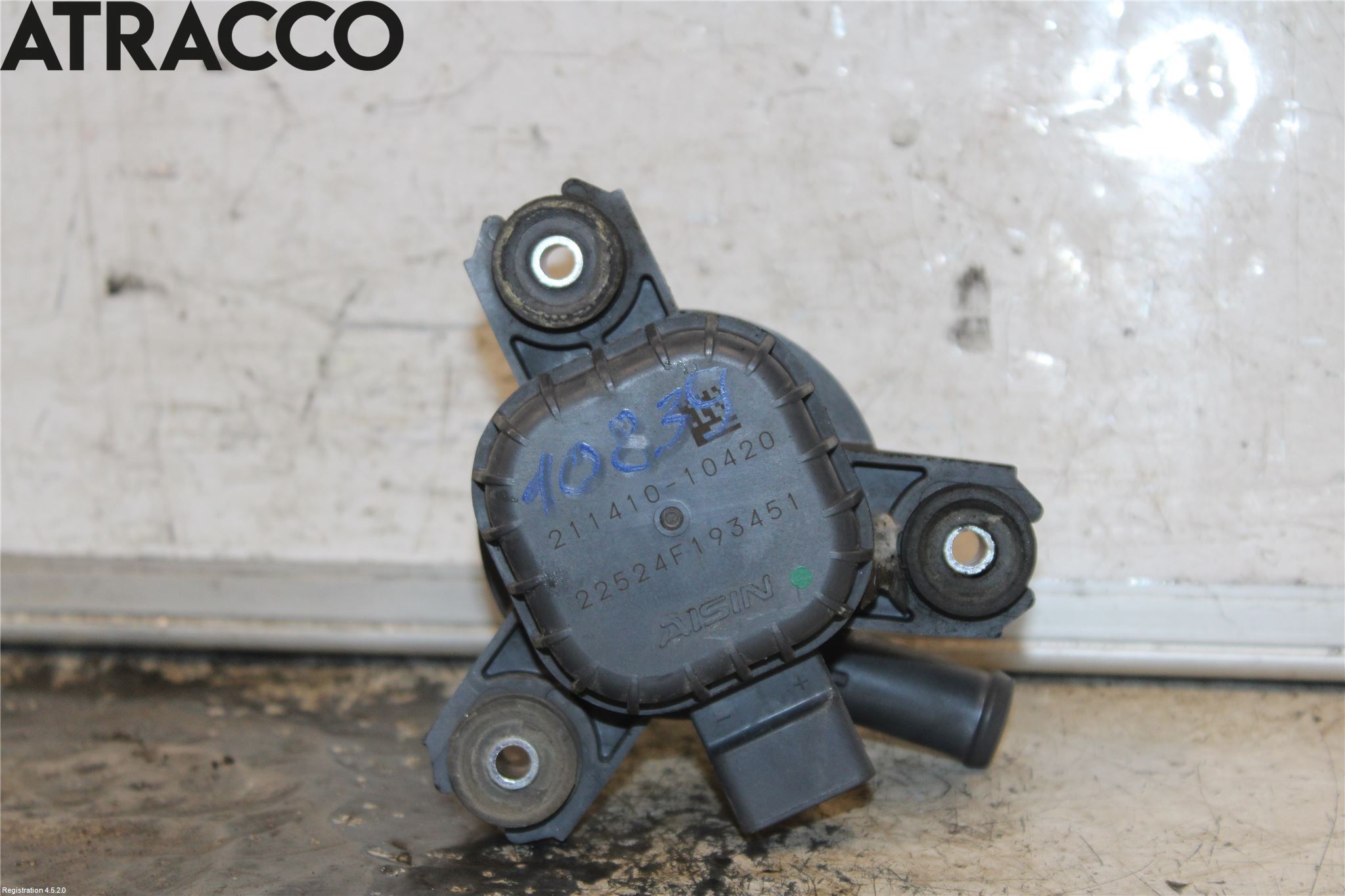 Mitsubishi OUTLANDER 13-21 Vannpumpe