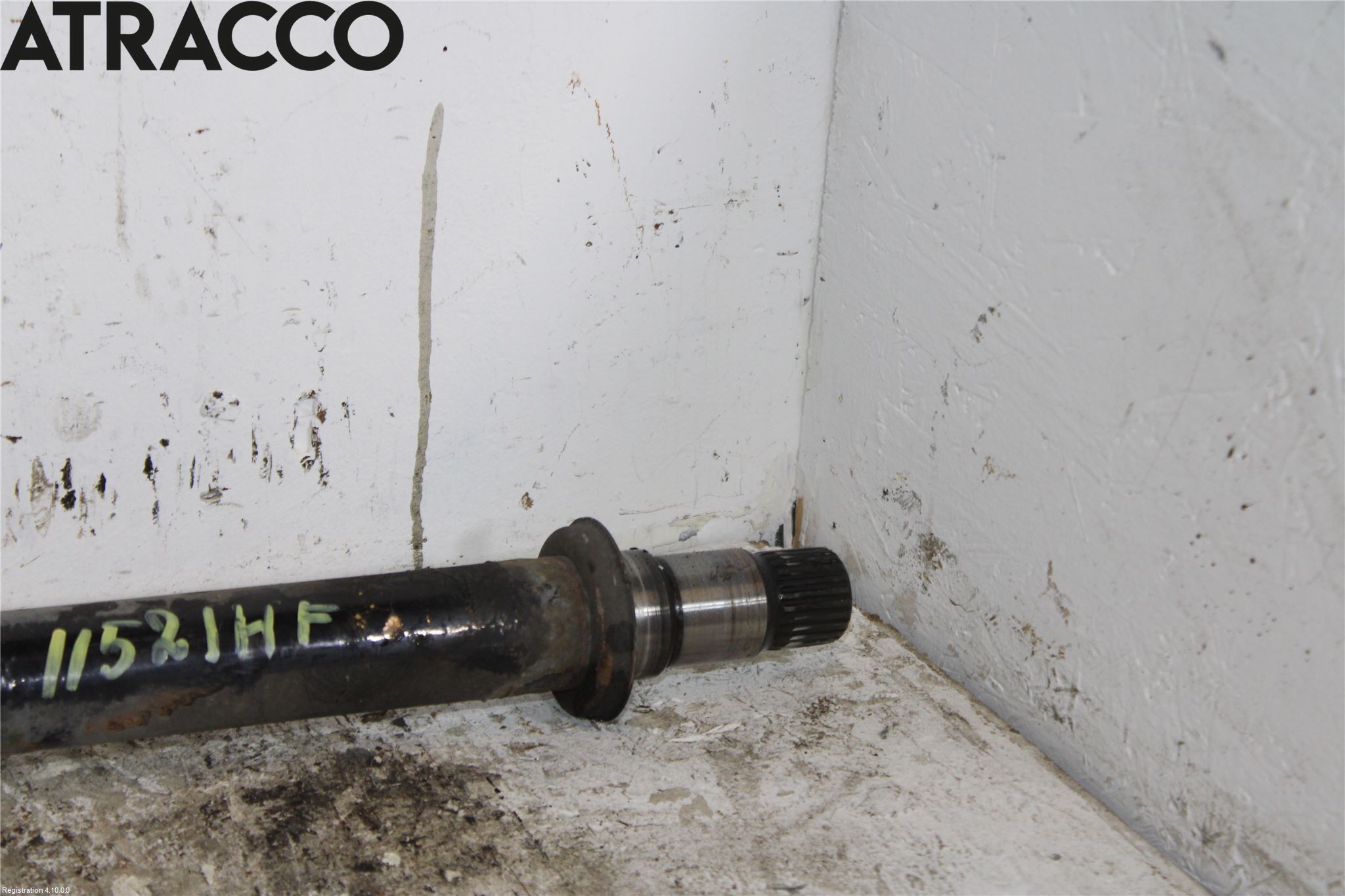 Toyota AVENSIS 03-06 Drivaksel Foran Kompl Høyre