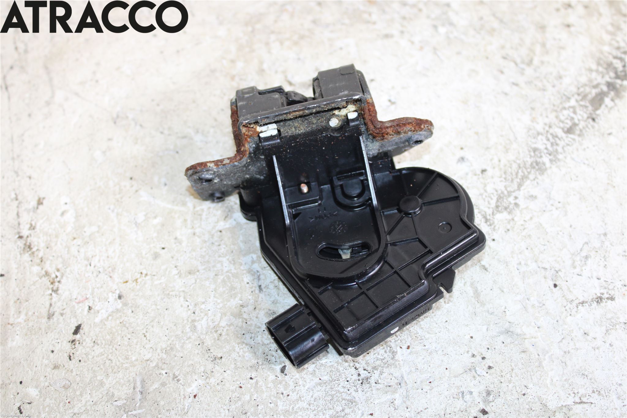 Toyota AVENSIS 09-15 Bakluke-Lokk Låsekasse