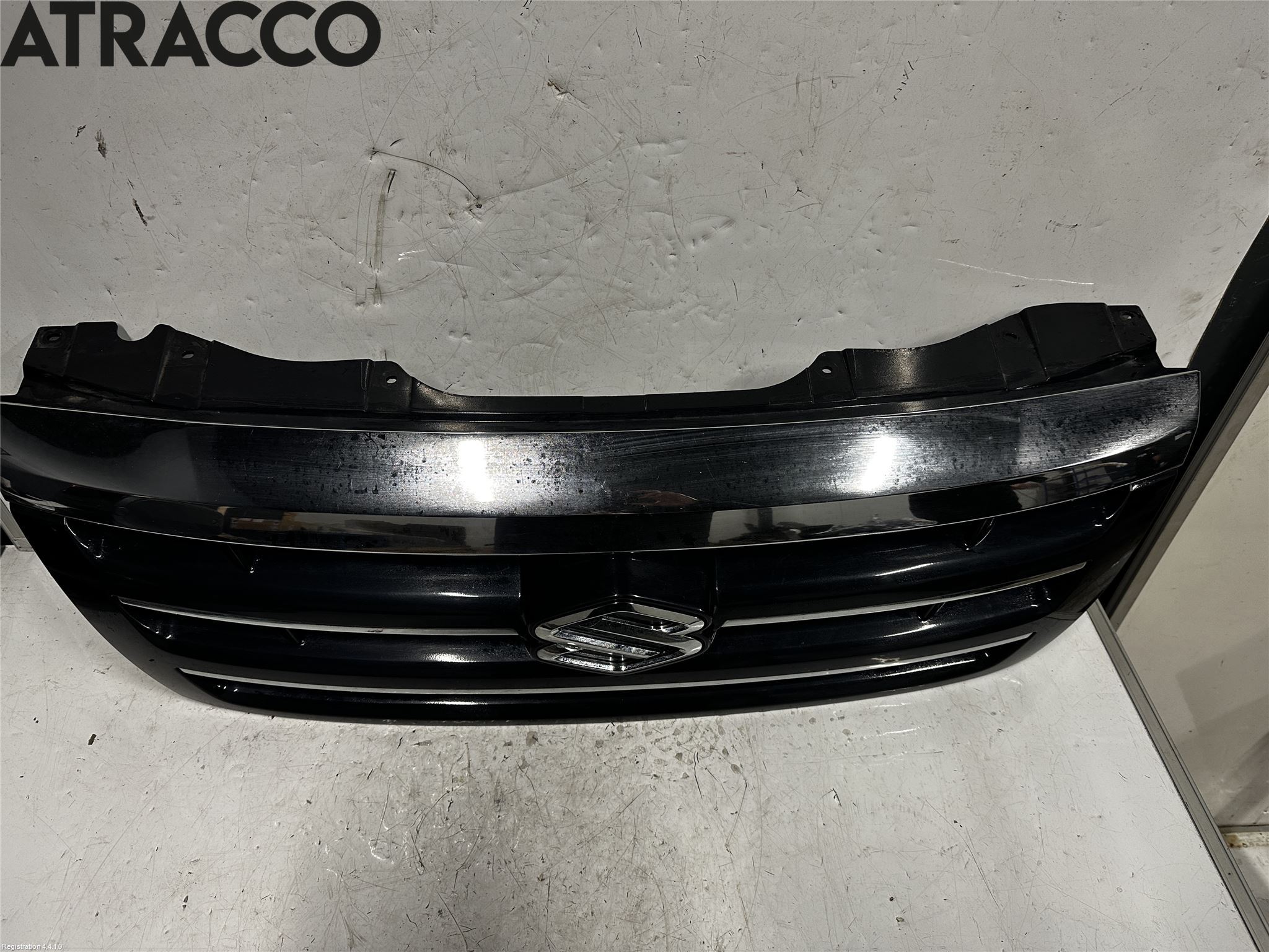 Suzuki GRAND VITARA I 98-05 Grill Komplett